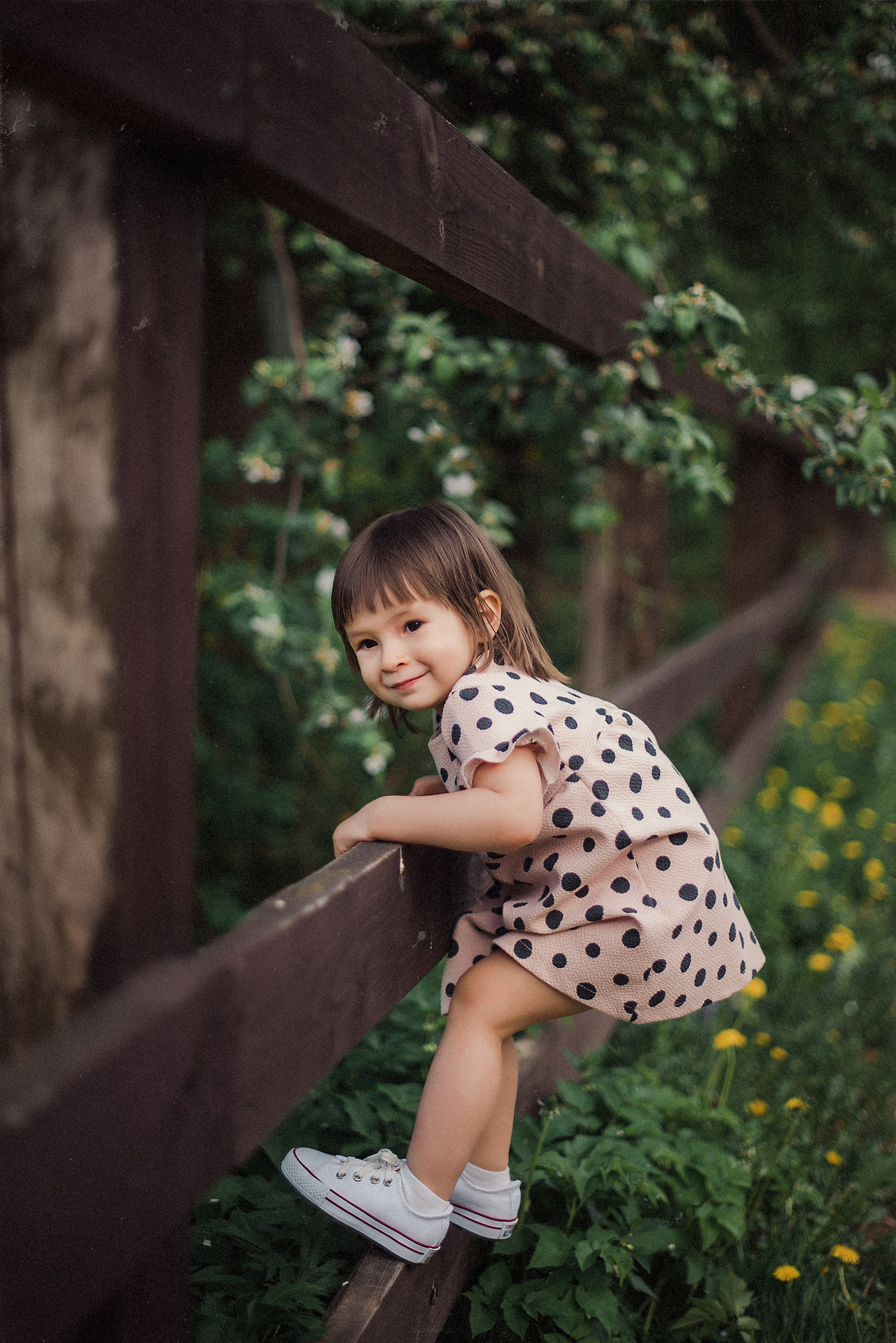 ЖЕНЬКИ и ПОЛИНА В ЦВЕТУЩЕМ КОЛОМЕНСКОМ. Свадебный и семейный фотограф РИТА БОЧКАРЁВА