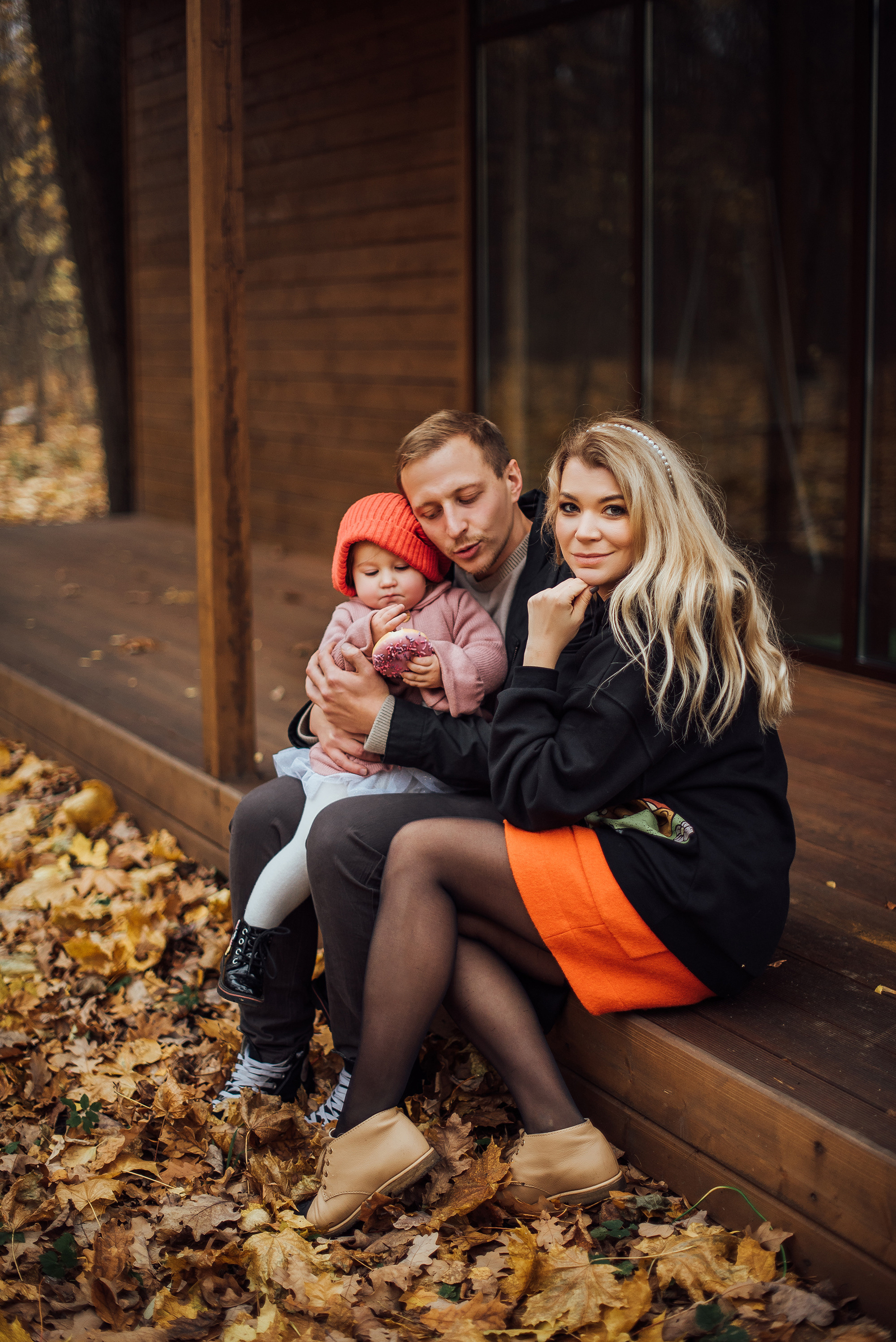 ЛИЛЯ, ДИМА и ТОНЯ. ОСЕНЯЯ ПРОГУЛКА. Свадебный и семейный фотограф РИТА БОЧКАРЁВА