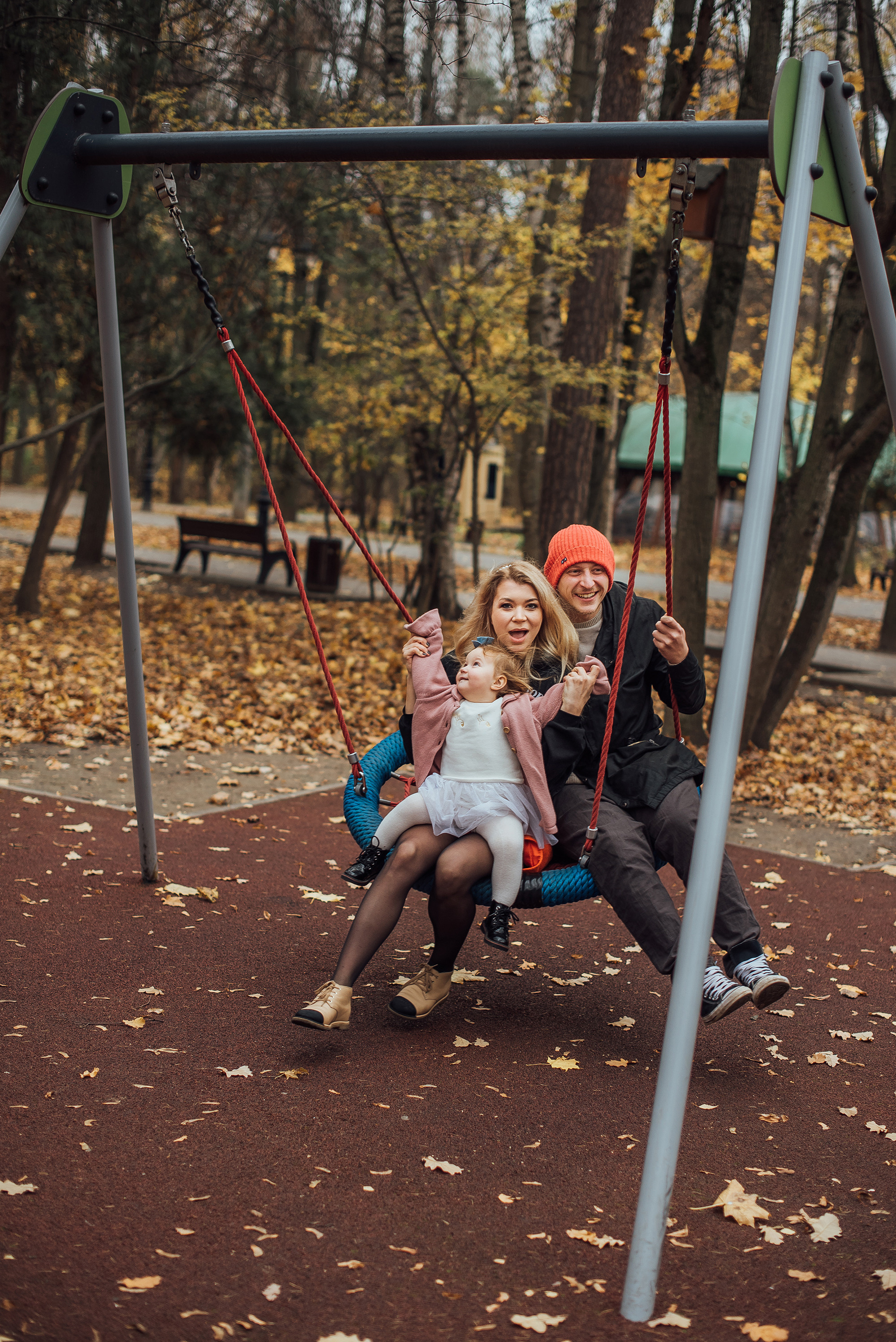 ЛИЛЯ, ДИМА и ТОНЯ. ОСЕНЯЯ ПРОГУЛКА. Свадебный и семейный фотограф РИТА БОЧКАРЁВА