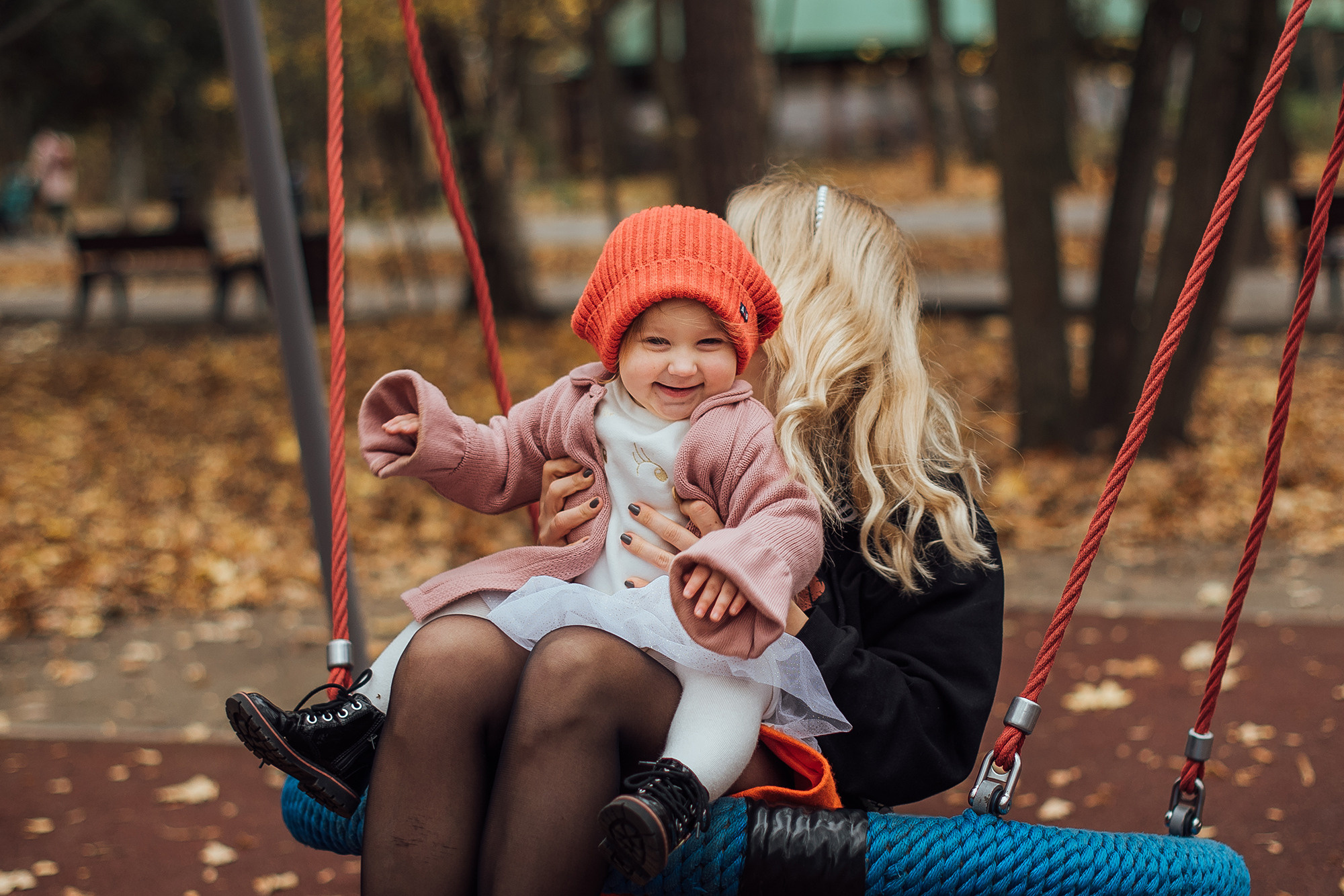 ЛИЛЯ, ДИМА и ТОНЯ. ОСЕНЯЯ ПРОГУЛКА. Свадебный и семейный фотограф РИТА БОЧКАРЁВА