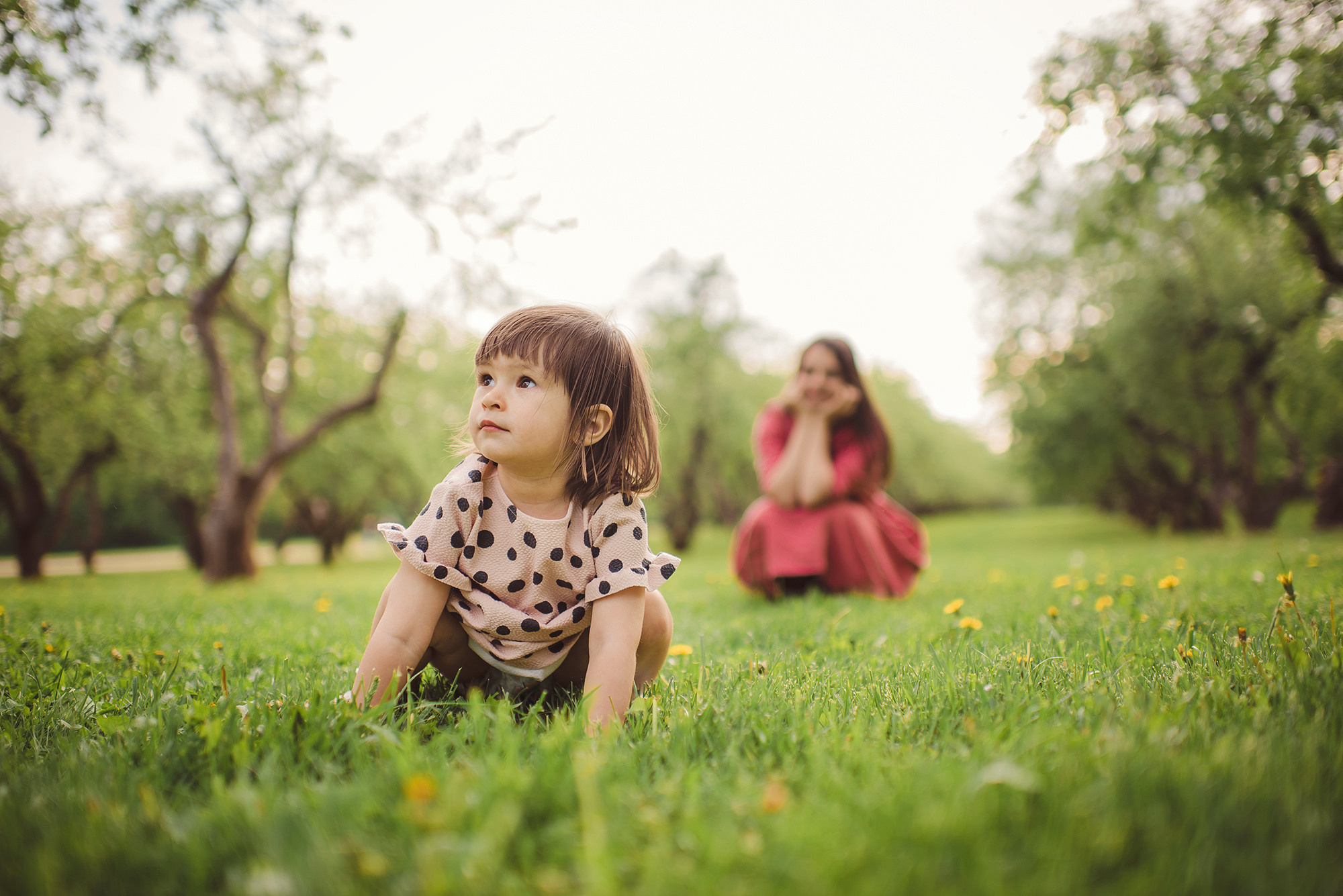 ЖЕНЬКИ и ПОЛИНА В ЦВЕТУЩЕМ КОЛОМЕНСКОМ. Свадебный и семейный фотограф РИТА БОЧКАРЁВА