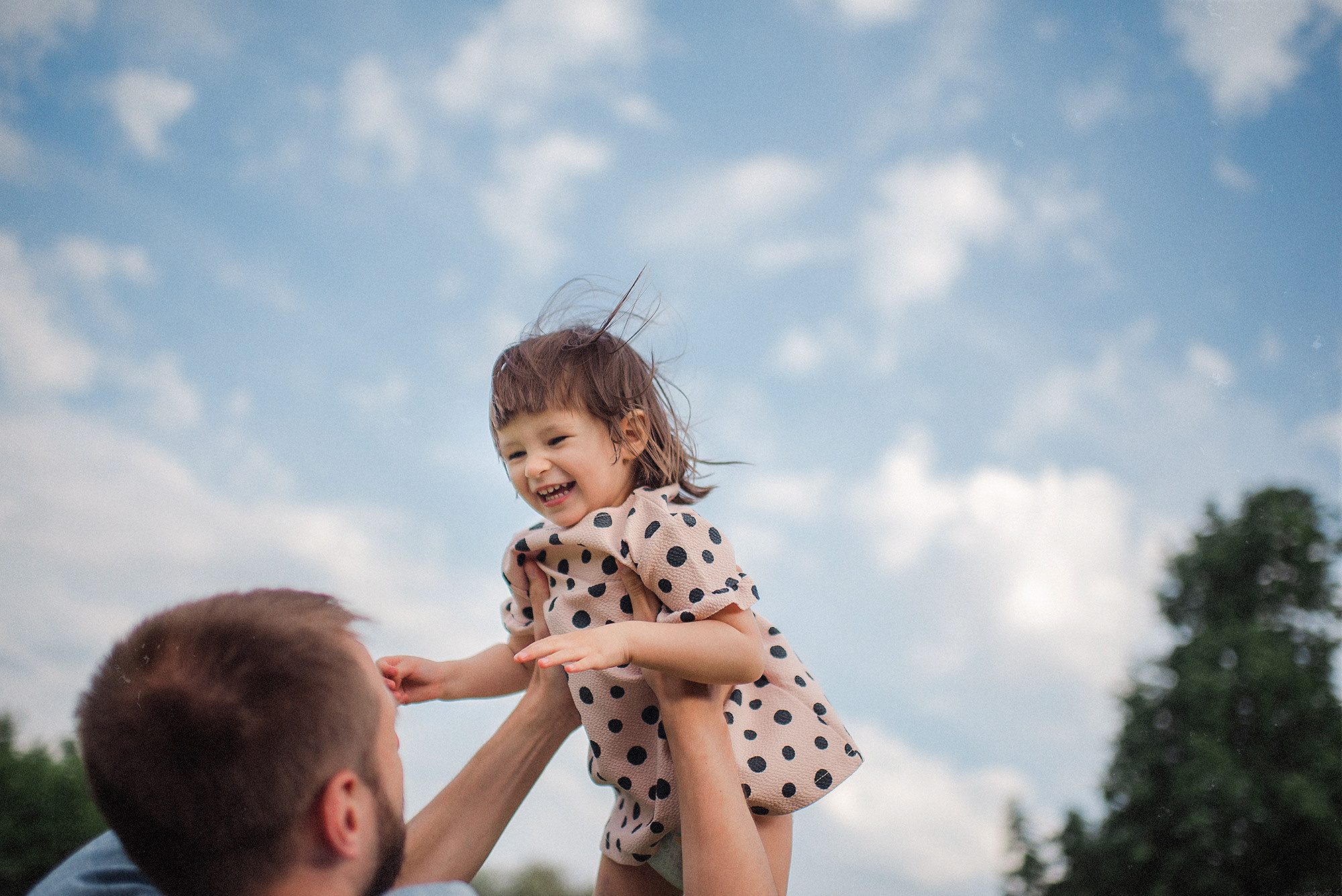 ЖЕНЬКИ и ПОЛИНА В ЦВЕТУЩЕМ КОЛОМЕНСКОМ. Свадебный и семейный фотограф РИТА БОЧКАРЁВА