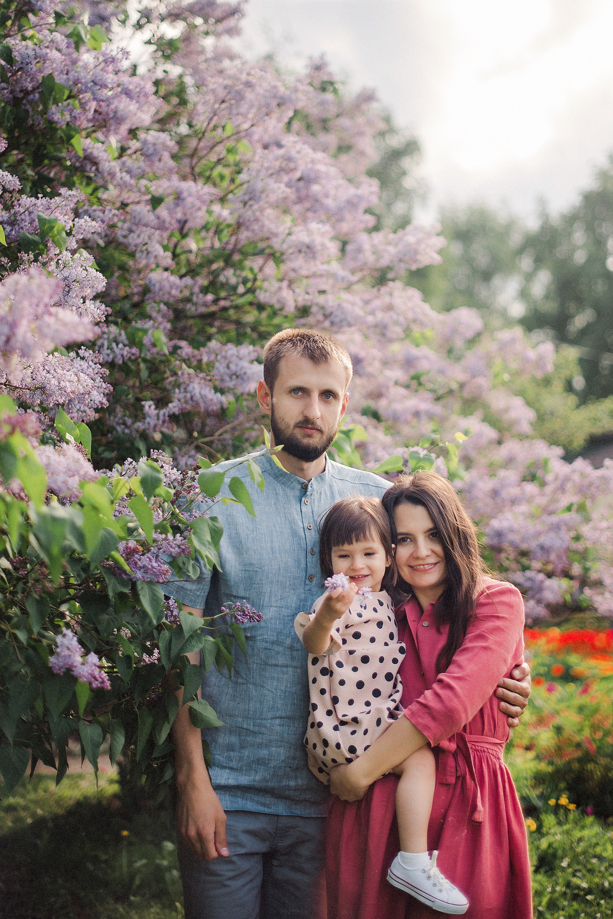 ЖЕНЬКИ и ПОЛИНА В ЦВЕТУЩЕМ КОЛОМЕНСКОМ. Свадебный и семейный фотограф РИТА БОЧКАРЁВА