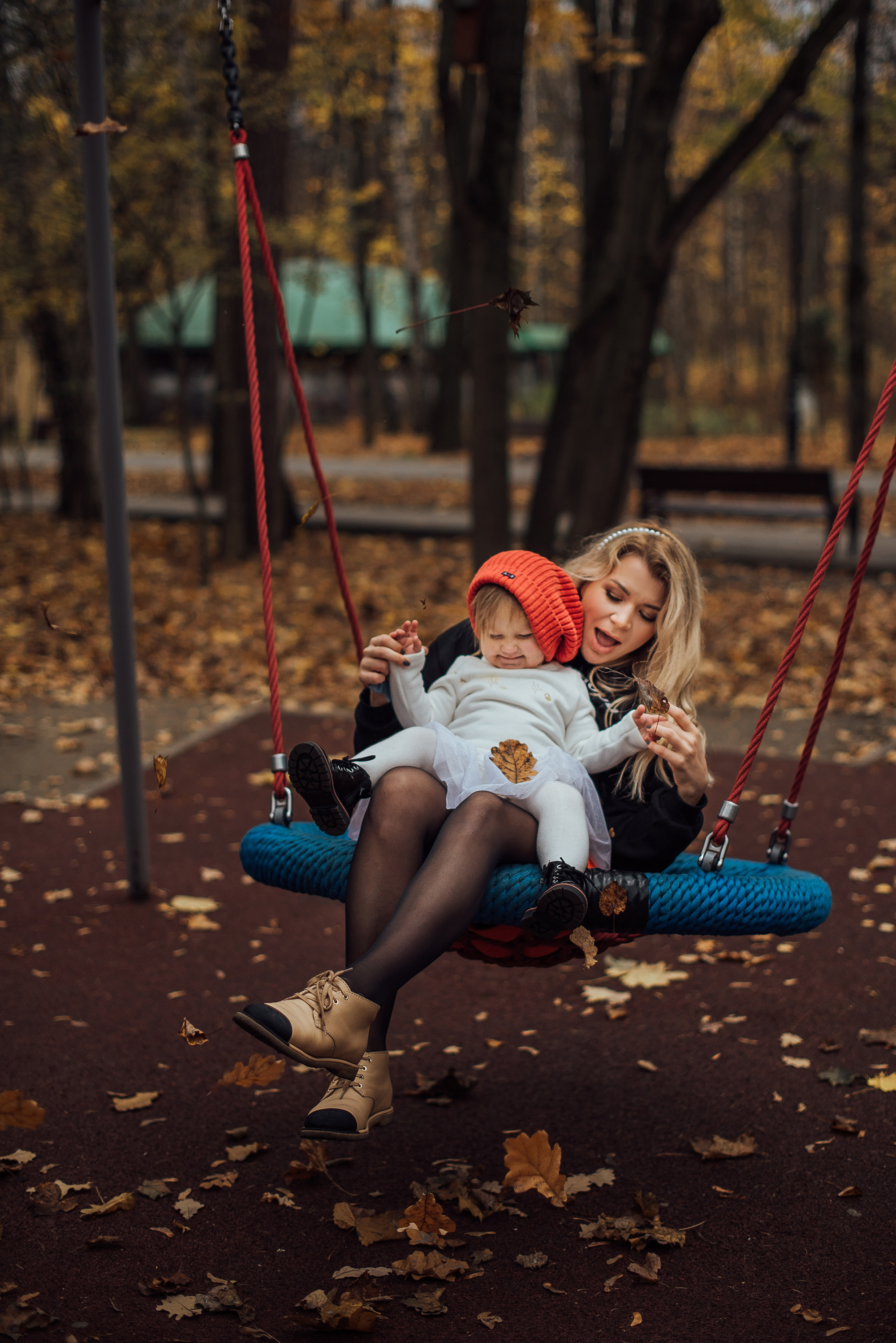 ЛИЛЯ, ДИМА и ТОНЯ. ОСЕНЯЯ ПРОГУЛКА. Свадебный и семейный фотограф РИТА БОЧКАРЁВА