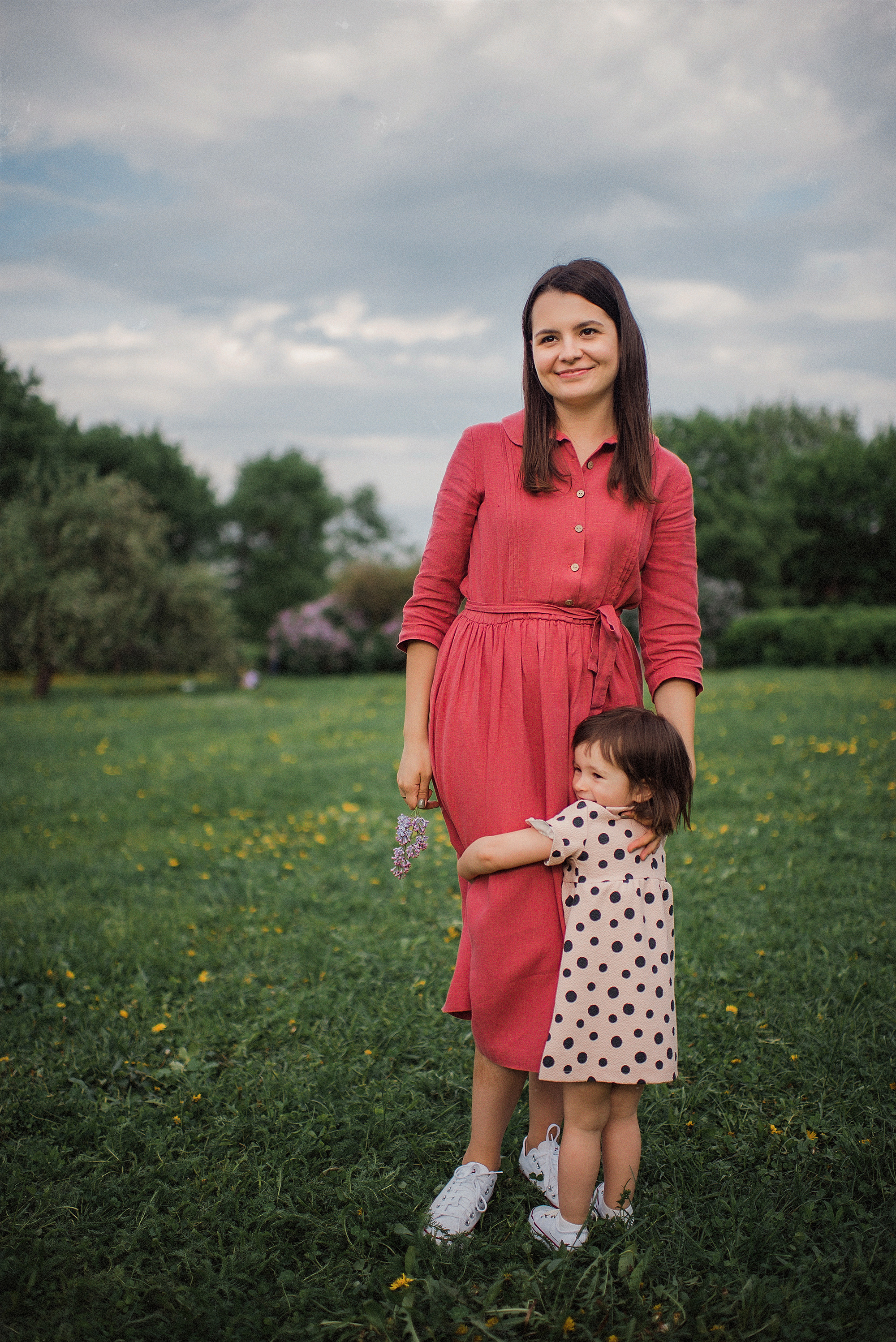 ЖЕНЬКИ и ПОЛИНА В ЦВЕТУЩЕМ КОЛОМЕНСКОМ. Свадебный и семейный фотограф РИТА БОЧКАРЁВА