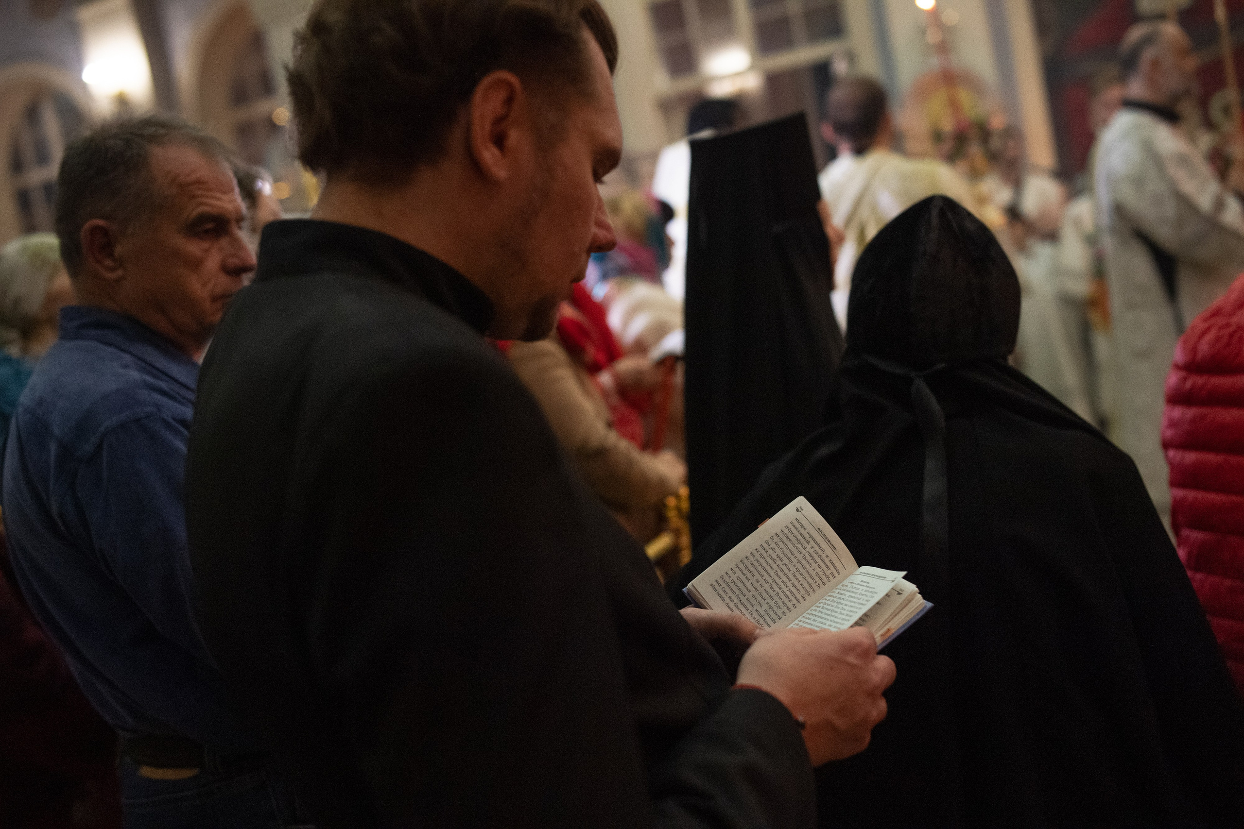 Праздничная молитва на Пасху. Репортажный, спортивный и документальный фотограф в Ташкенте Алексей Елисеев