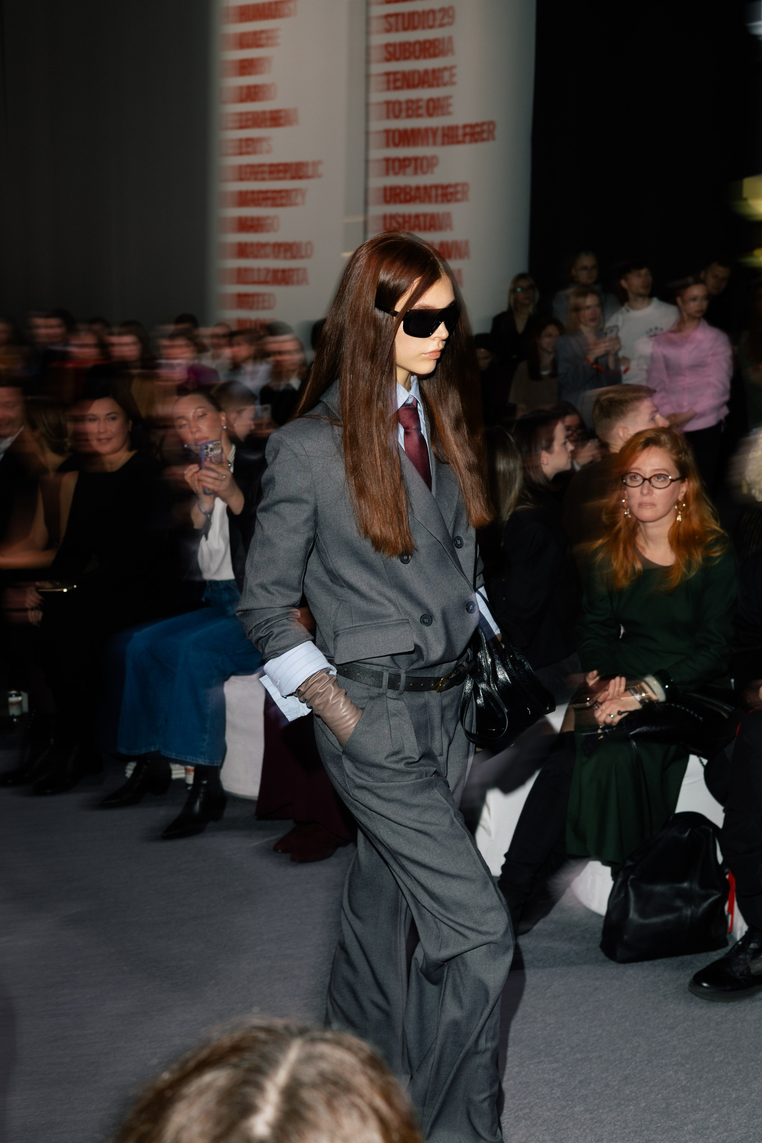 FASHION SHOW. Nikeli.mag