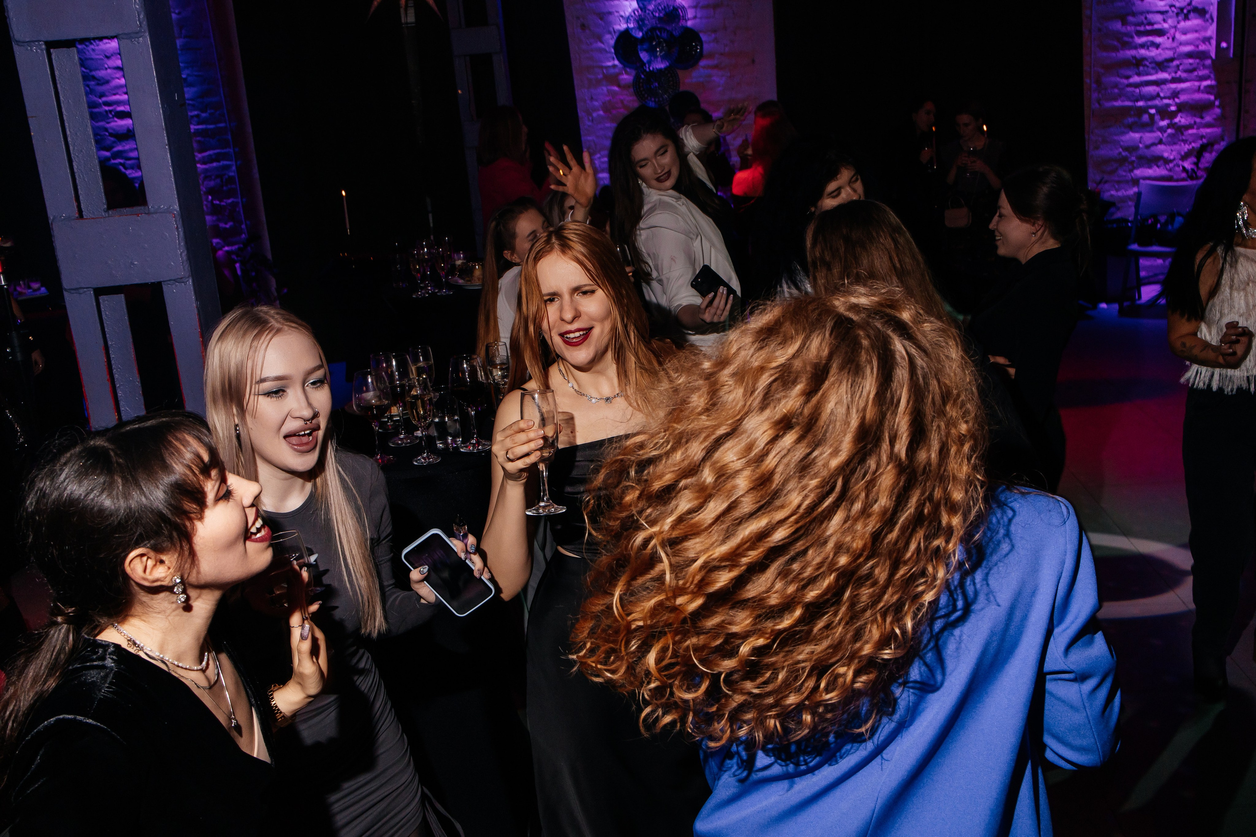 КОРПОРАТИВ В «COM.NATA». Фотограф в Санкт-Петербурге Виктория Безверхая