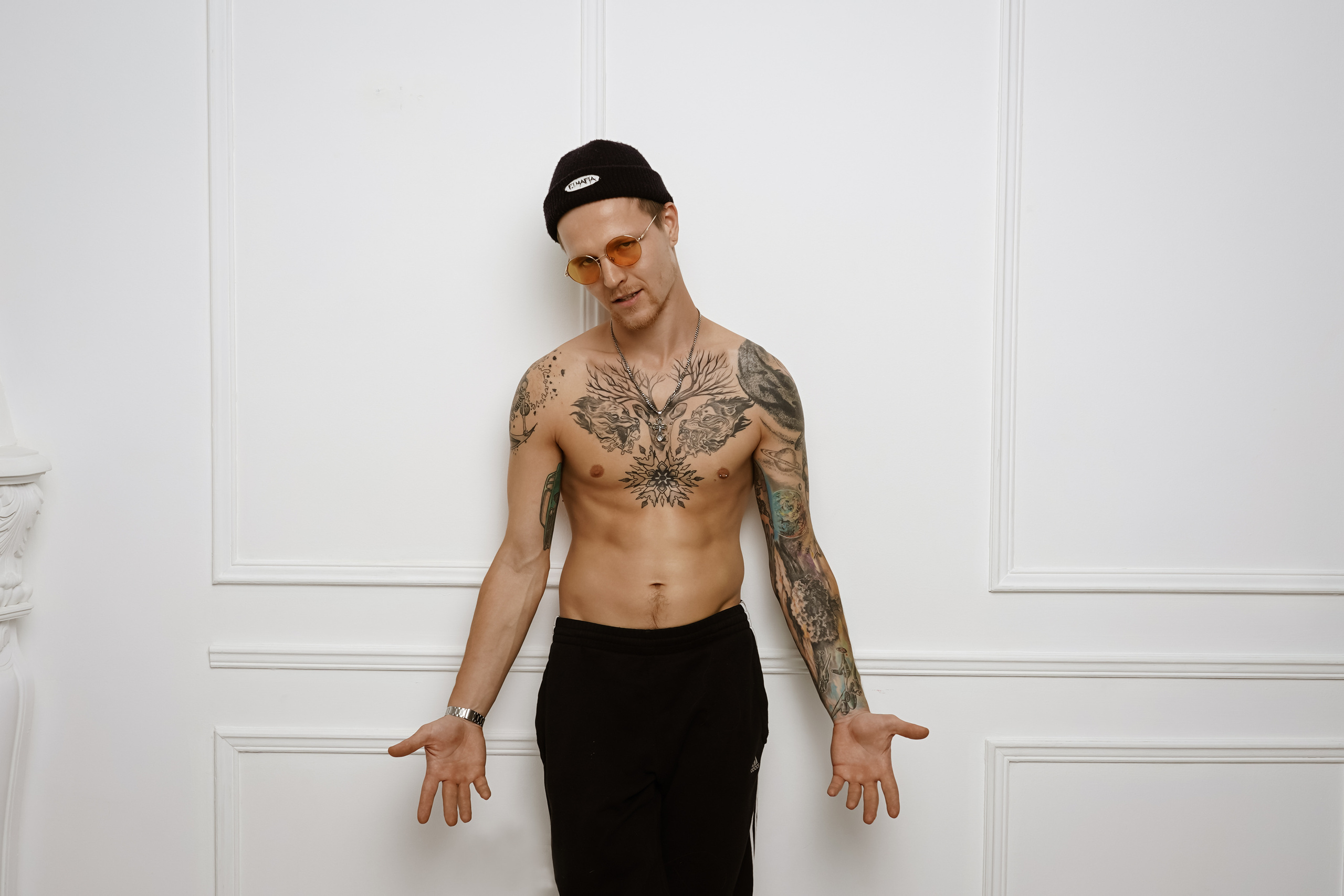 Мужская Фотосессия в сочи Адлер Красная поляна. Фотограф в Сочи Фотосессии на яхтах Дмитрий Пальма