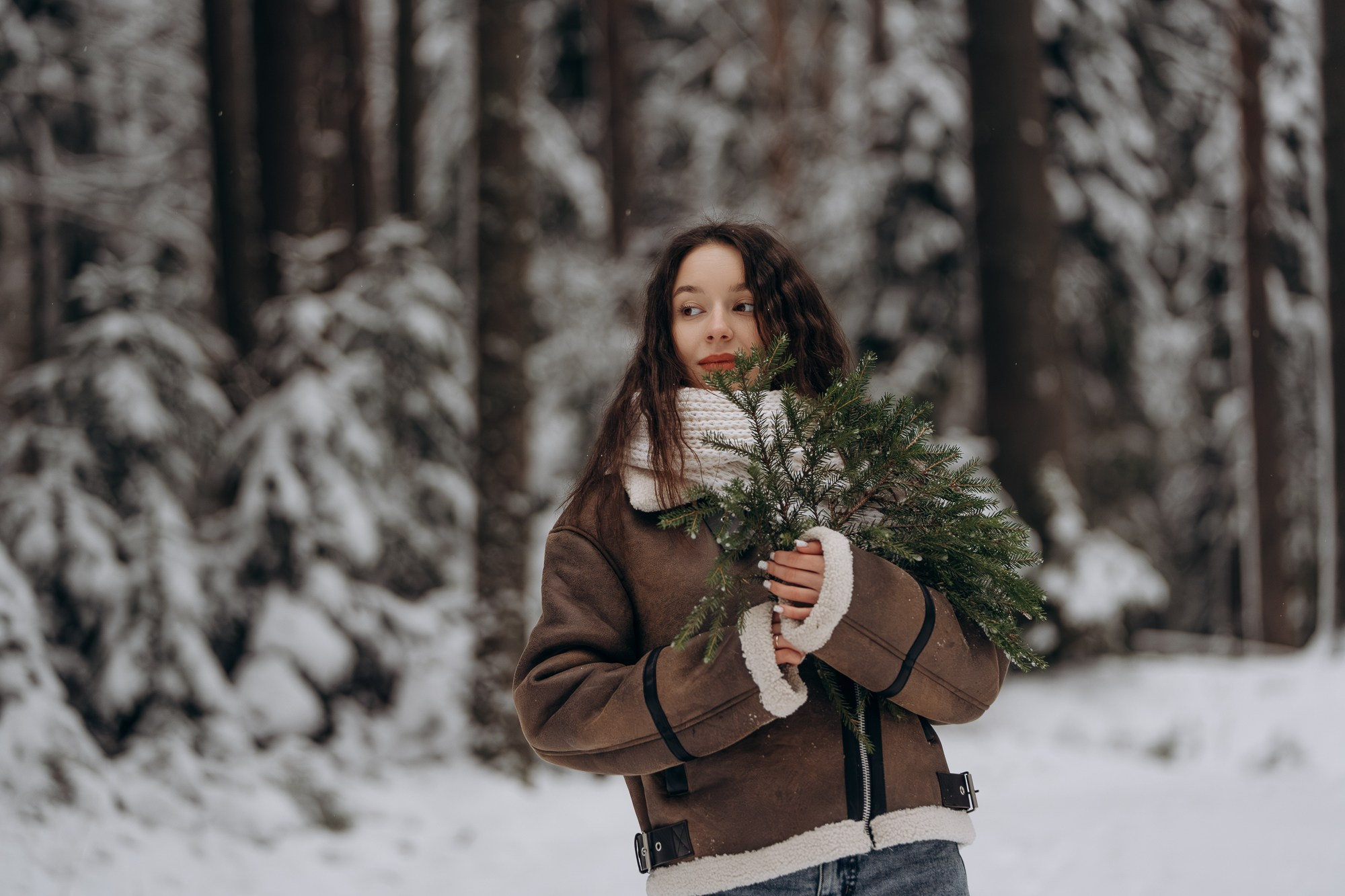 Зимняя фотосессия для девушки с собакой. Свадебный и репортажный фотограф в Ярославле Евгений Сальников