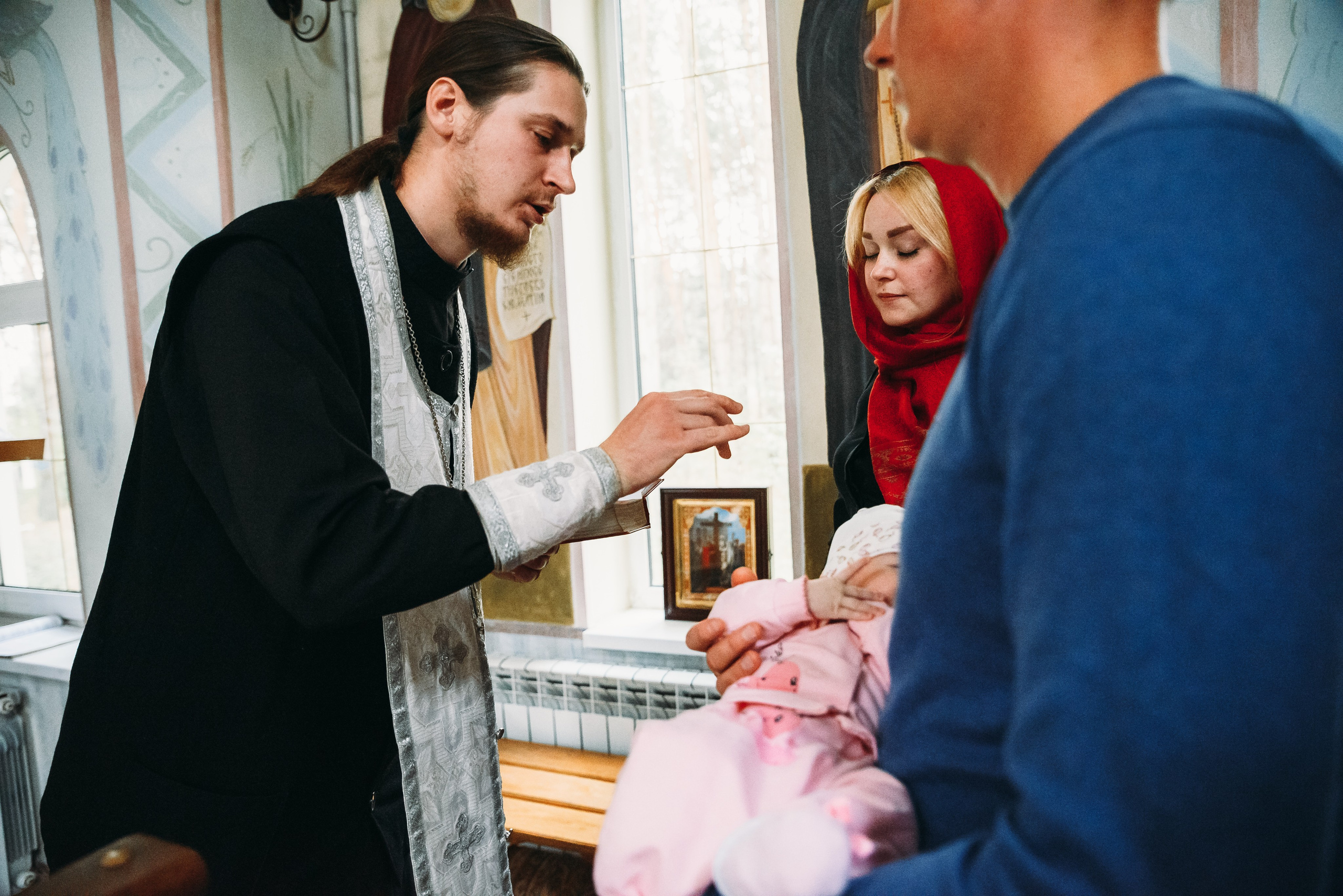 Фотосессия крещения в Новогрудке. Фотограф на крещение. Свадебный и семейный фотограф в Минске Филиппович Александр