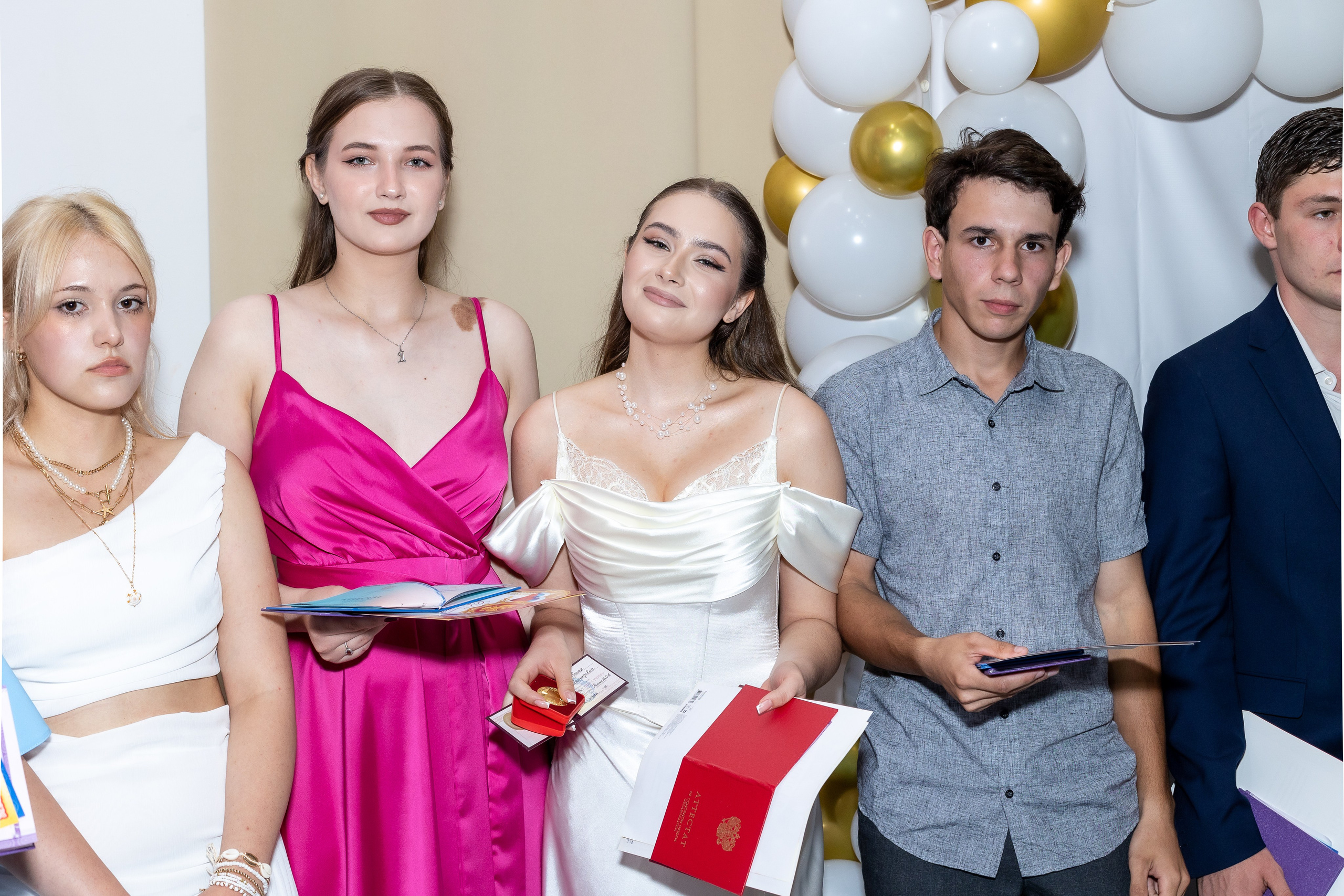 Вручение аттестата 2025. Выпускные альбомы Майкоп, Краснодар Елена Золотарева