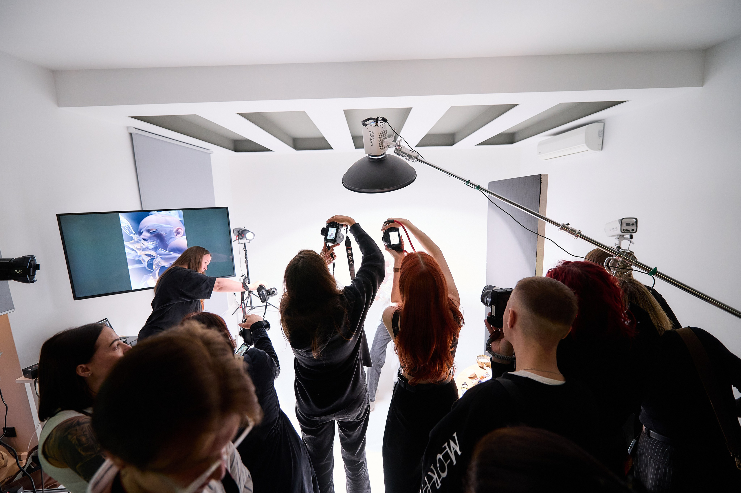 GetLens. Salien Adare