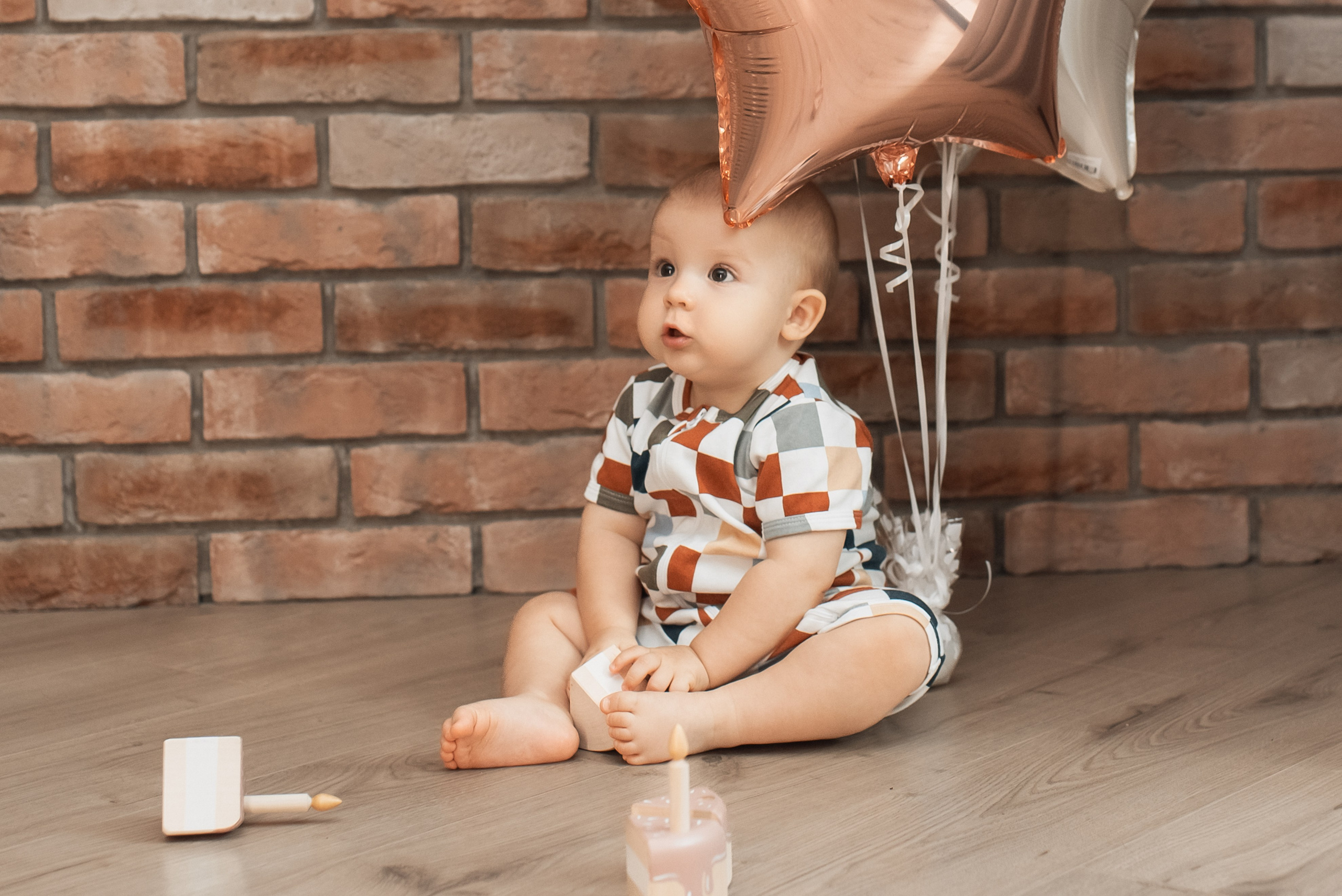 Домашняя съемка годовасия. Церковный фотограф на Таинство Крещения и Венчания в Оренбурге и Оренбургской области Екатерина Белкина
