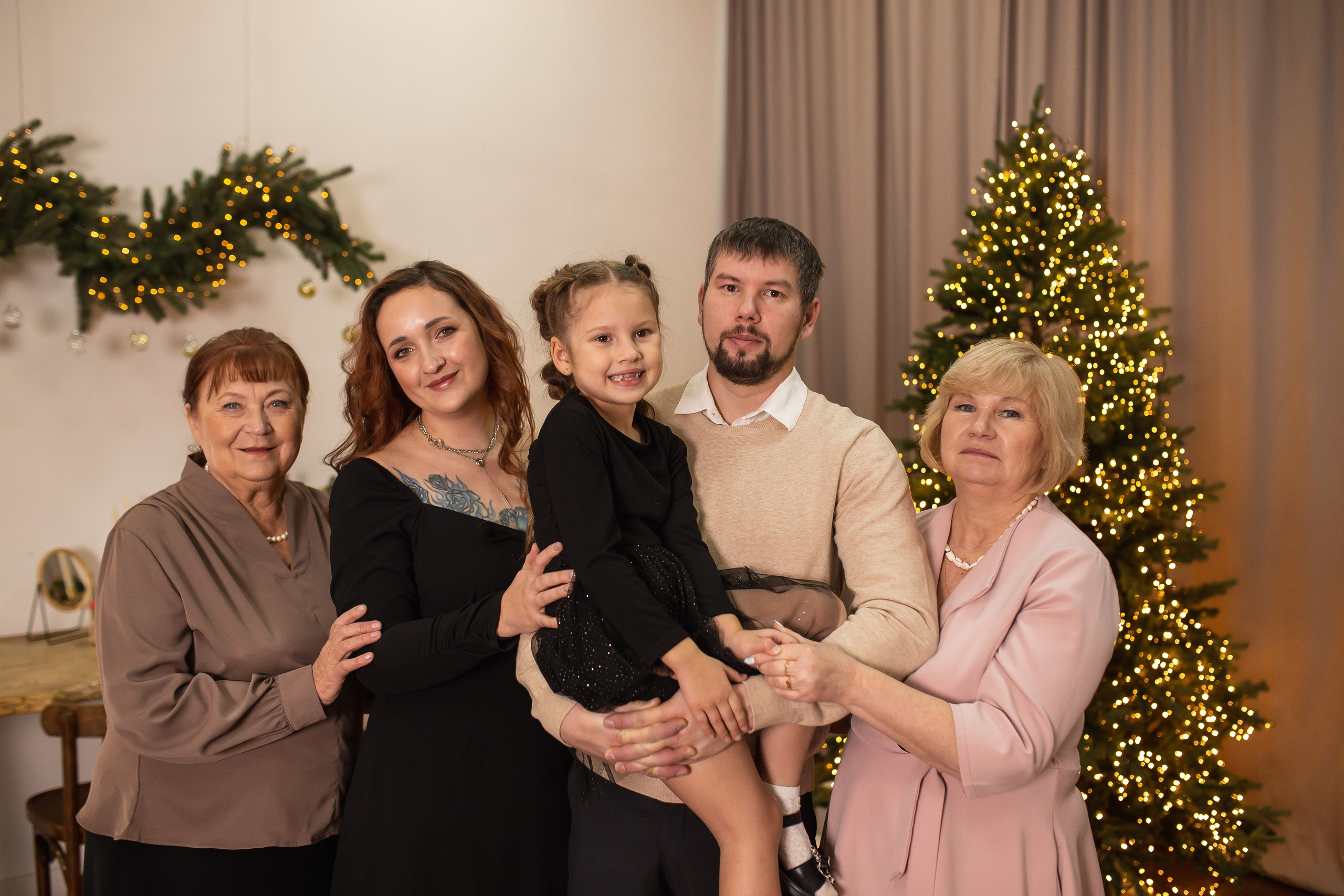 фотографтольятти #фотографтлт #семейнаяфотосессия #домашняяфотосессиятольятти #мамытольятти #тлт #тольятти #фотоистория #семейныетрадиции #новогодняяфотосессиятольятти #фотограф