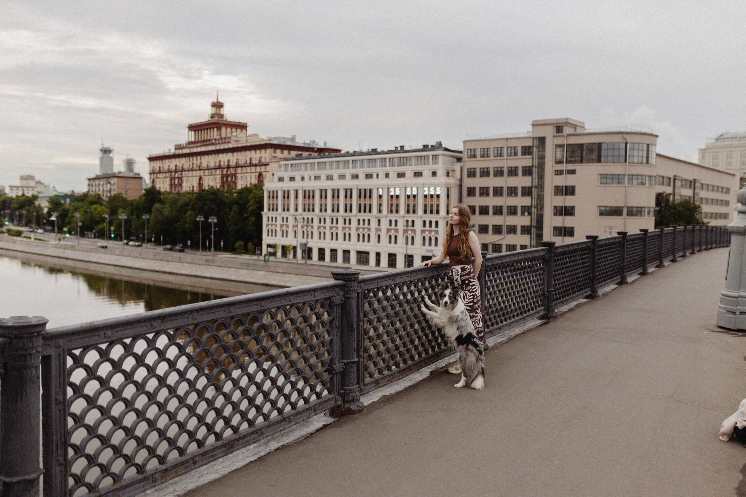 Москва / Катя и Юми / рассвет. Фотограф Кузина Вера