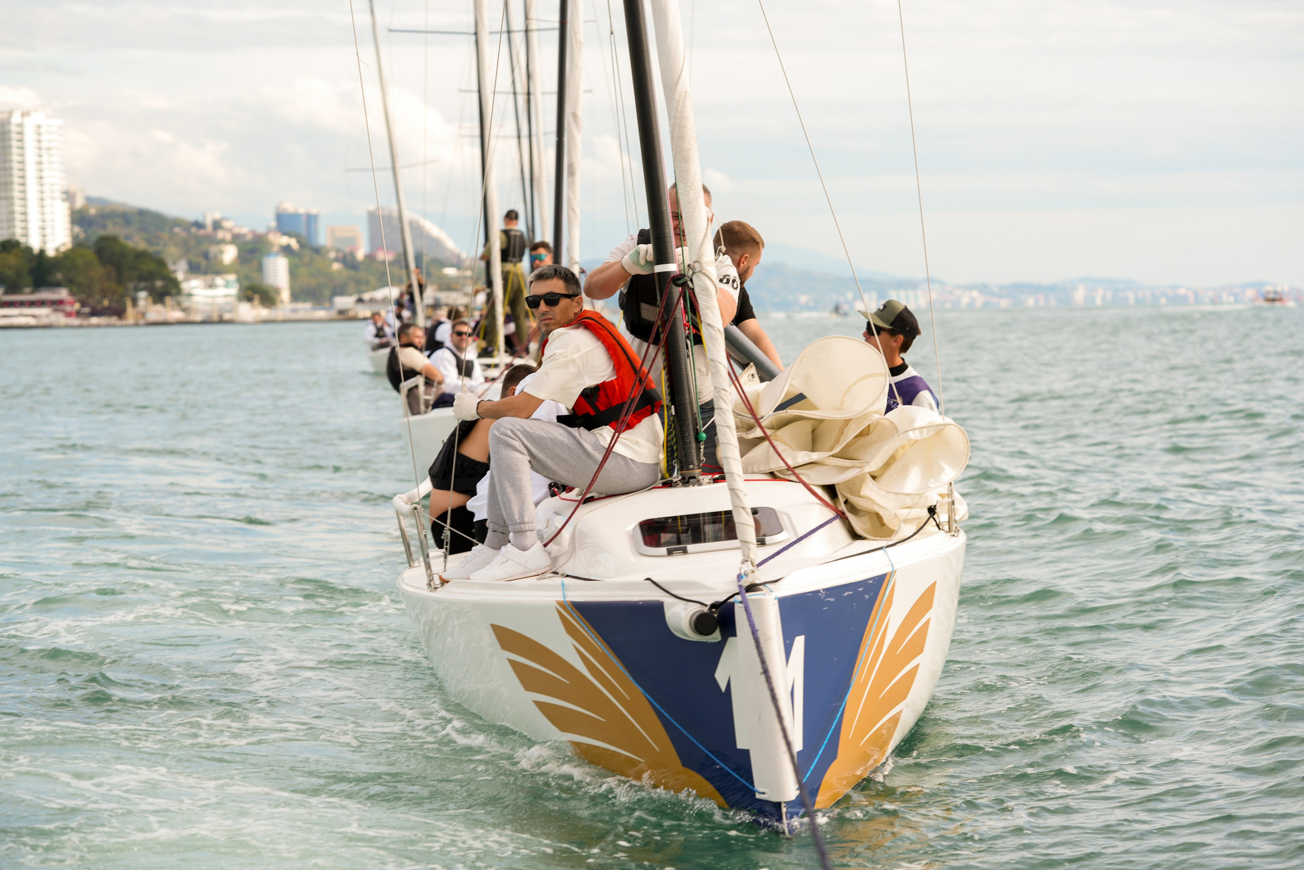 Яхтенная регата для компании Агрегатка. Репортажный фотограф в Красной Поляне и Сочи Павлюченко Екатерина