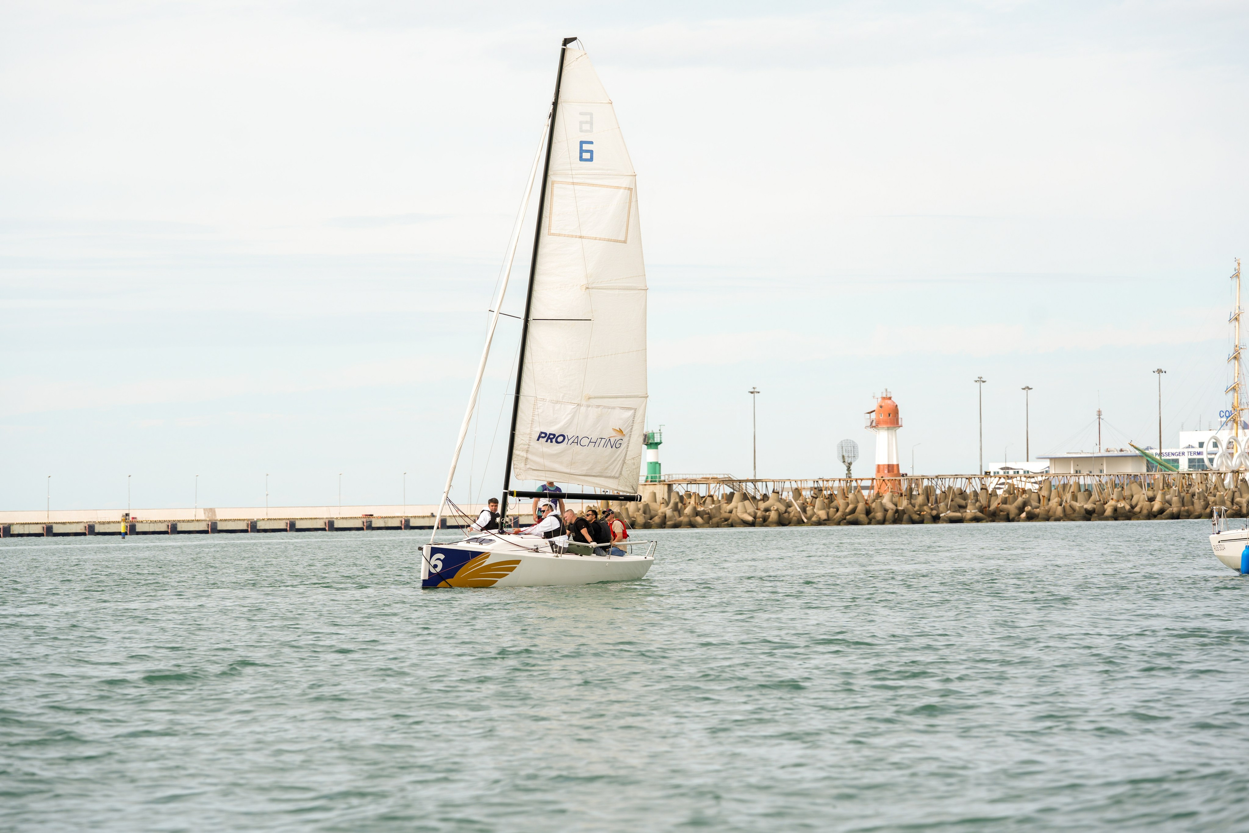 Яхтенная регата для компании Агрегатка. Репортажный фотограф в Красной Поляне и Сочи Павлюченко Екатерина