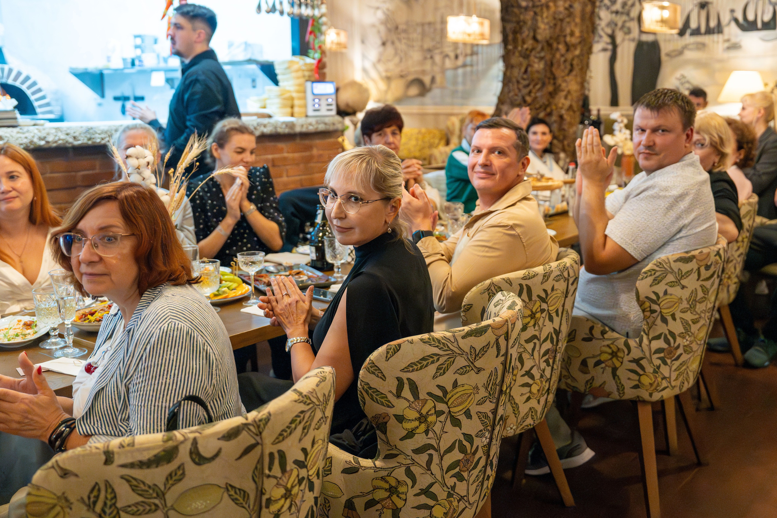 MICE мероприятие для компании Р-фарм. Репортажный фотограф в Красной Поляне и Сочи Павлюченко Екатерина