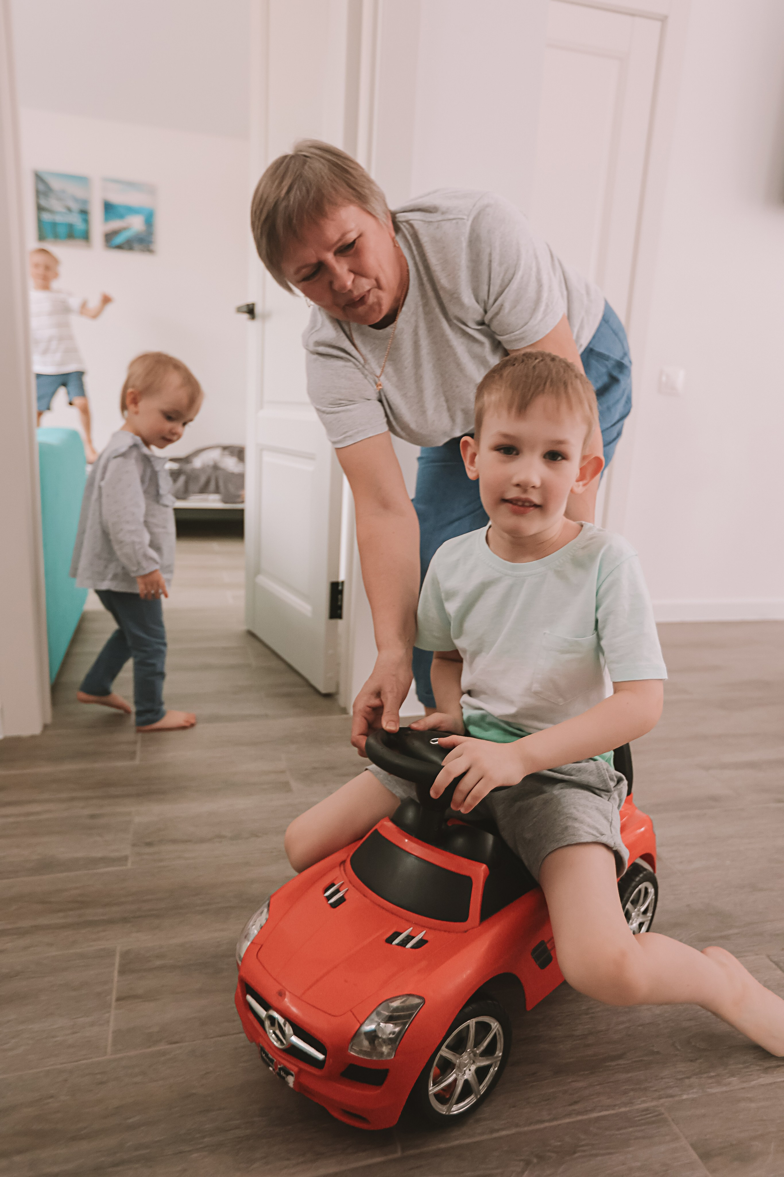 Семейная в домике (репортаж). Семейный фотограф Тюмень, фотограф на роды Салмина Мария