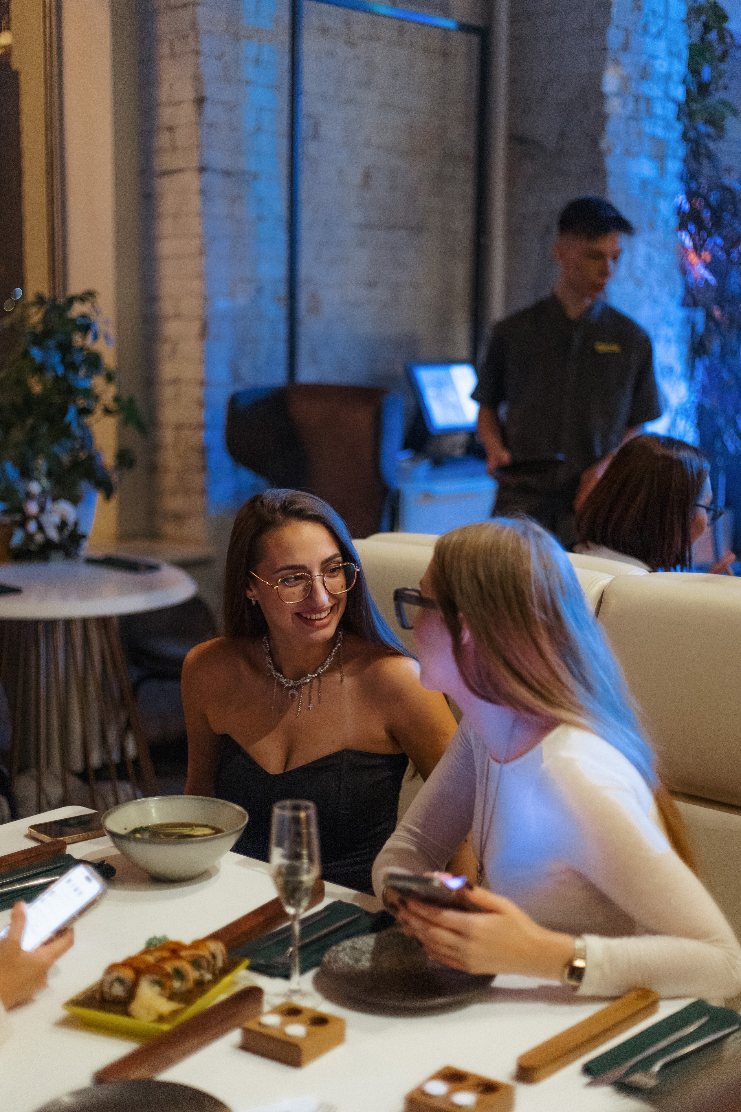 Ресторану ЭХО 10 ЛЕТ. СВОИ. ФОТООТЧЕТЫ-СОБЫТИЯ-МЕСТА