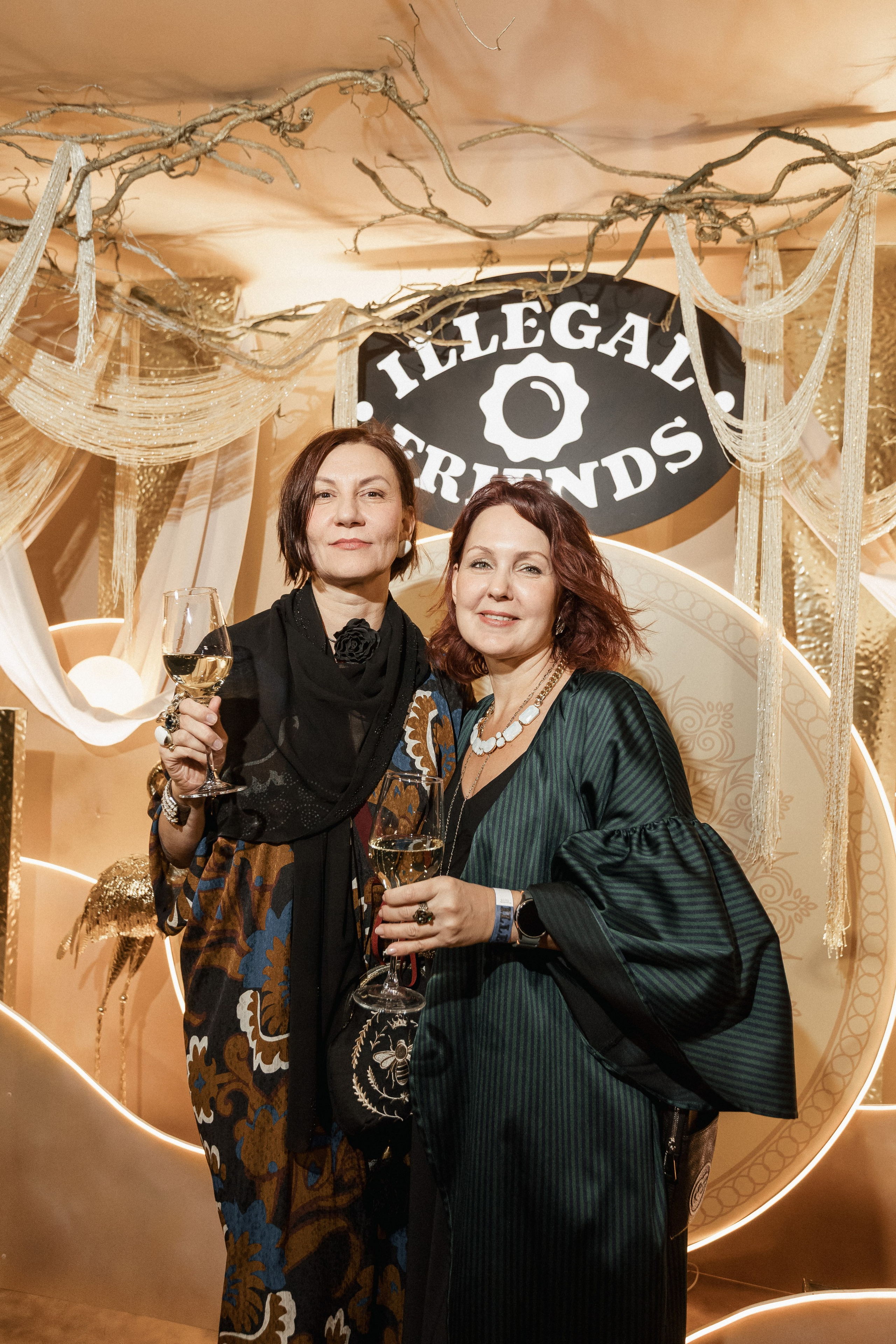 ILLEGAL FRIENDS — MIRAGE [PART I]. СВОИ. ФОТООТЧЕТЫ-СОБЫТИЯ-МЕСТА