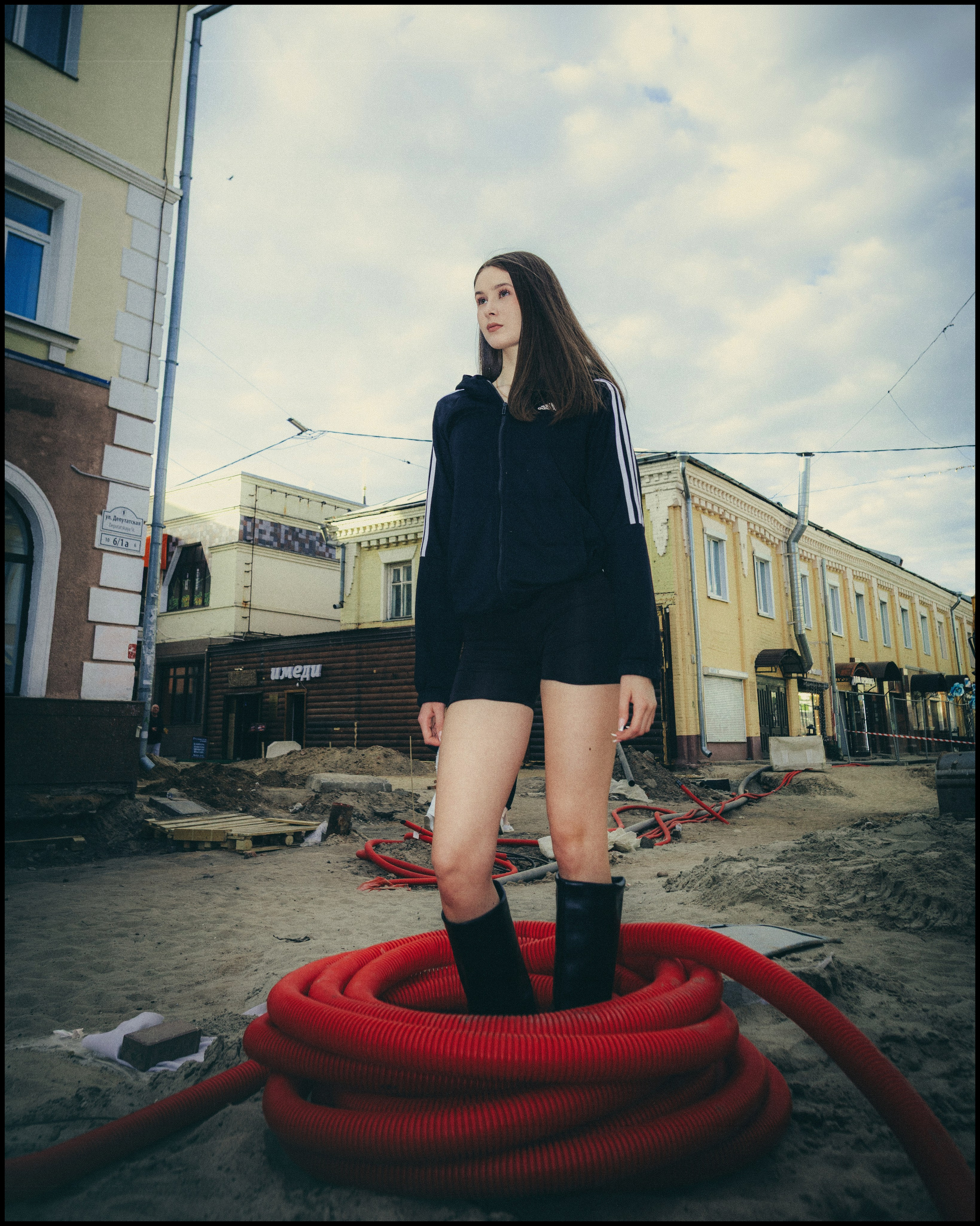 Это в Ярославле. Sun Betty — кинофотограф Элизабет