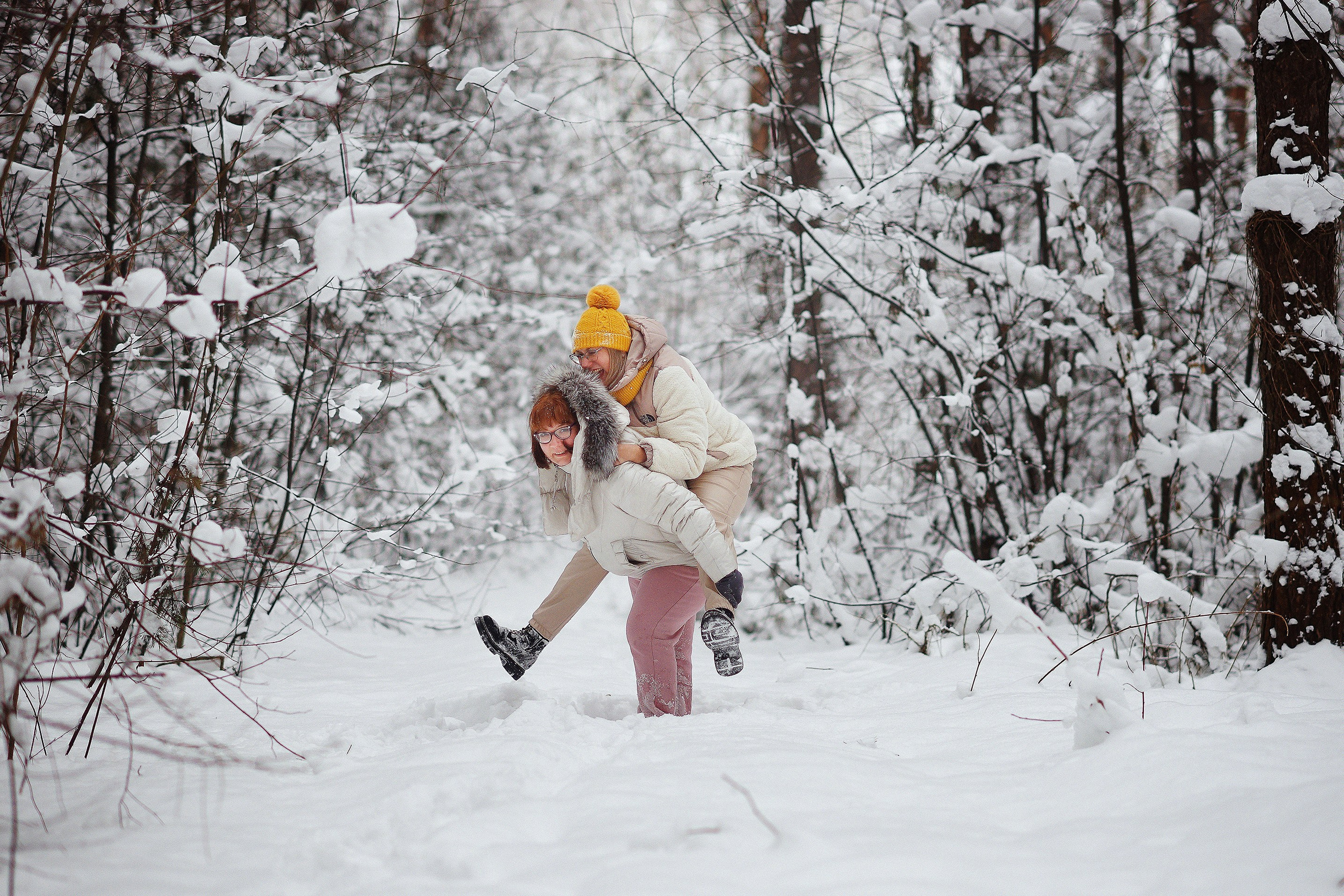 Фотопрогулка двух сестёр. Семейный фотограф г. Новокузнецк Юлия Машникова
