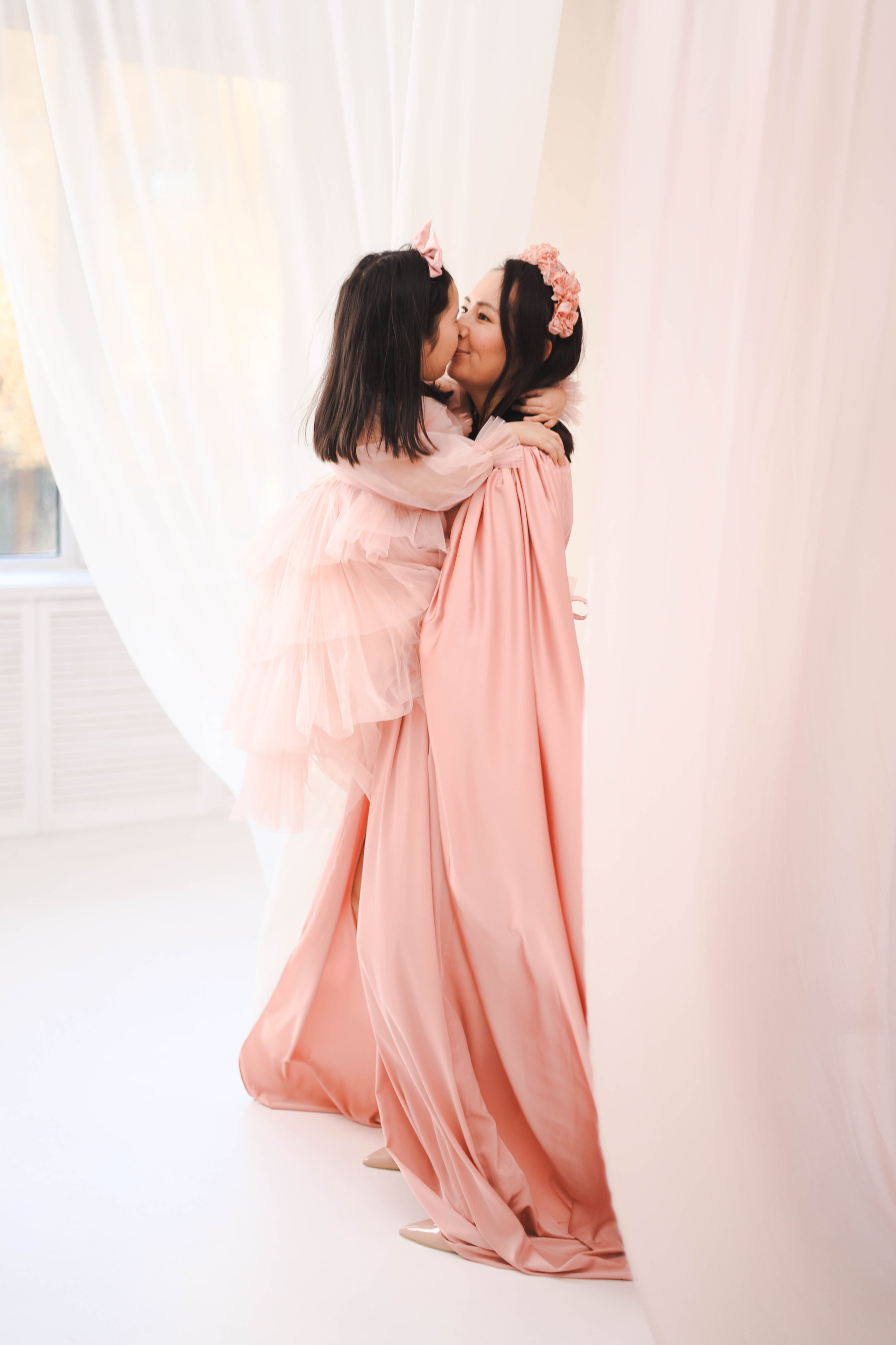 Детская семейная фотосессия в Алматы — профессиональный детский фотограф. Фотограф Алматы