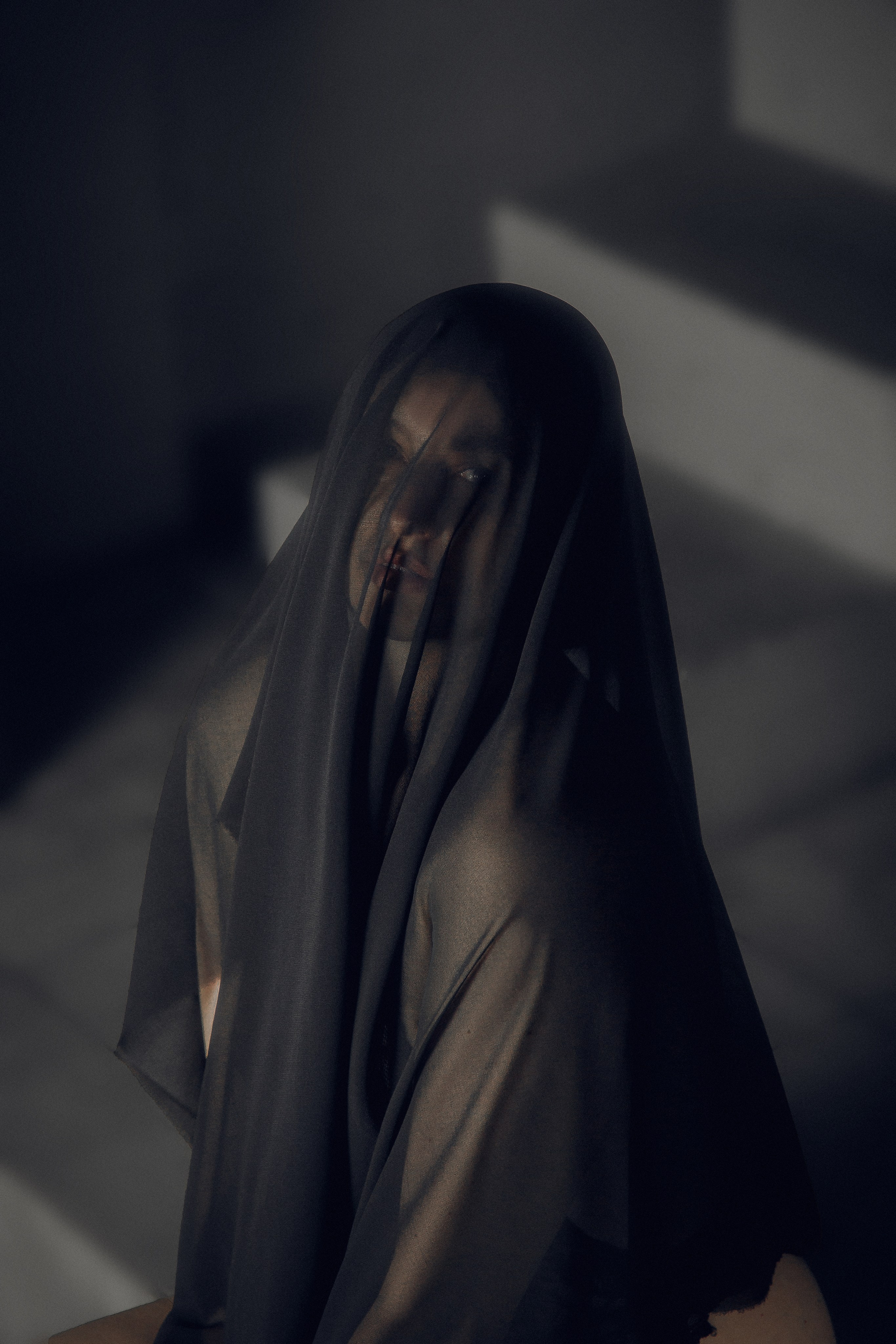 Фотосессия в студии с черной вуалью!