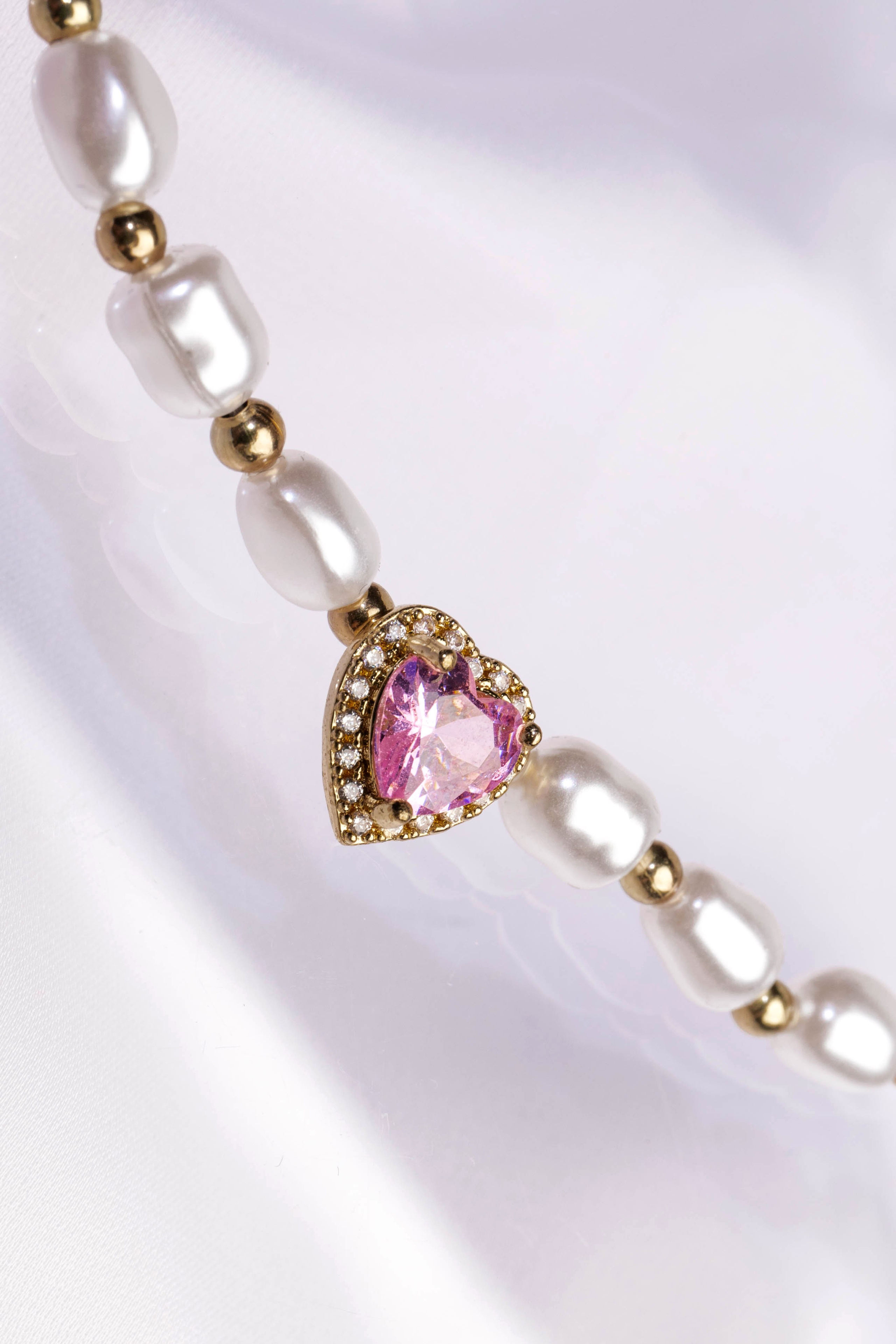 Ювелирные украшения. Предметный фотограф в Крыму Ольга Шестакова