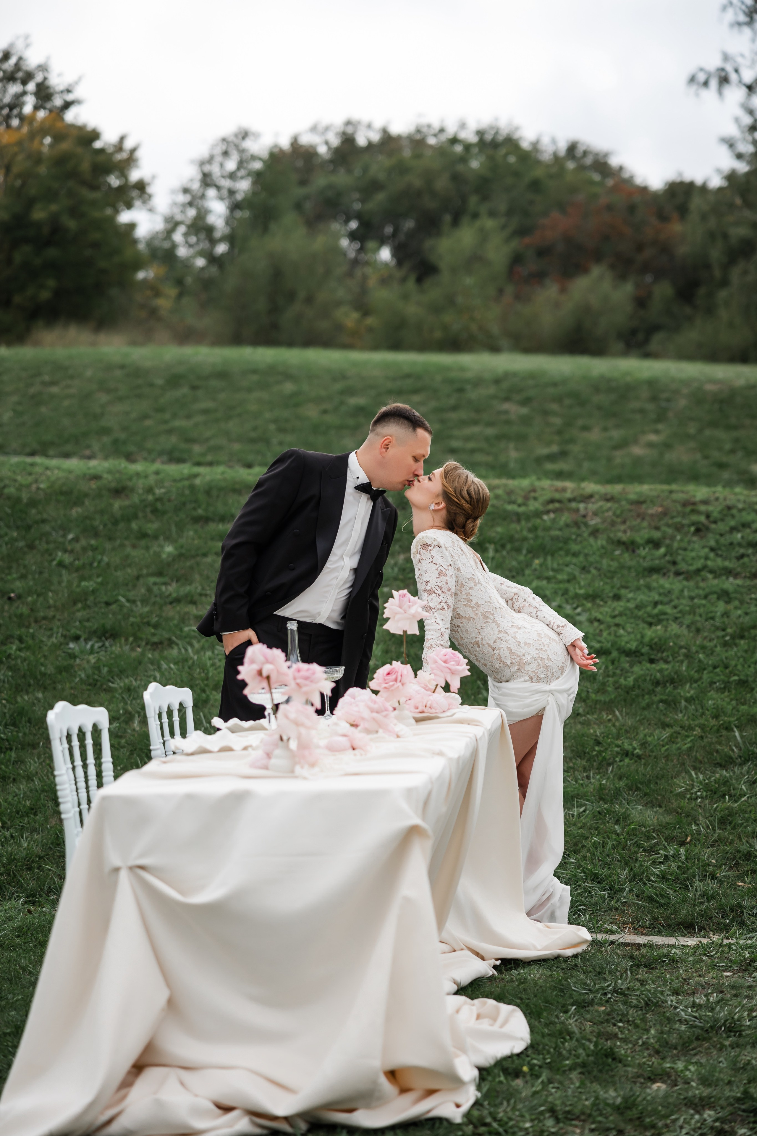 Утро молодоженов должно быть только таким. Сочетания природы Кавказа, стильного декора и эмоций двух влюбленных. Организация мероприятий ЮФО