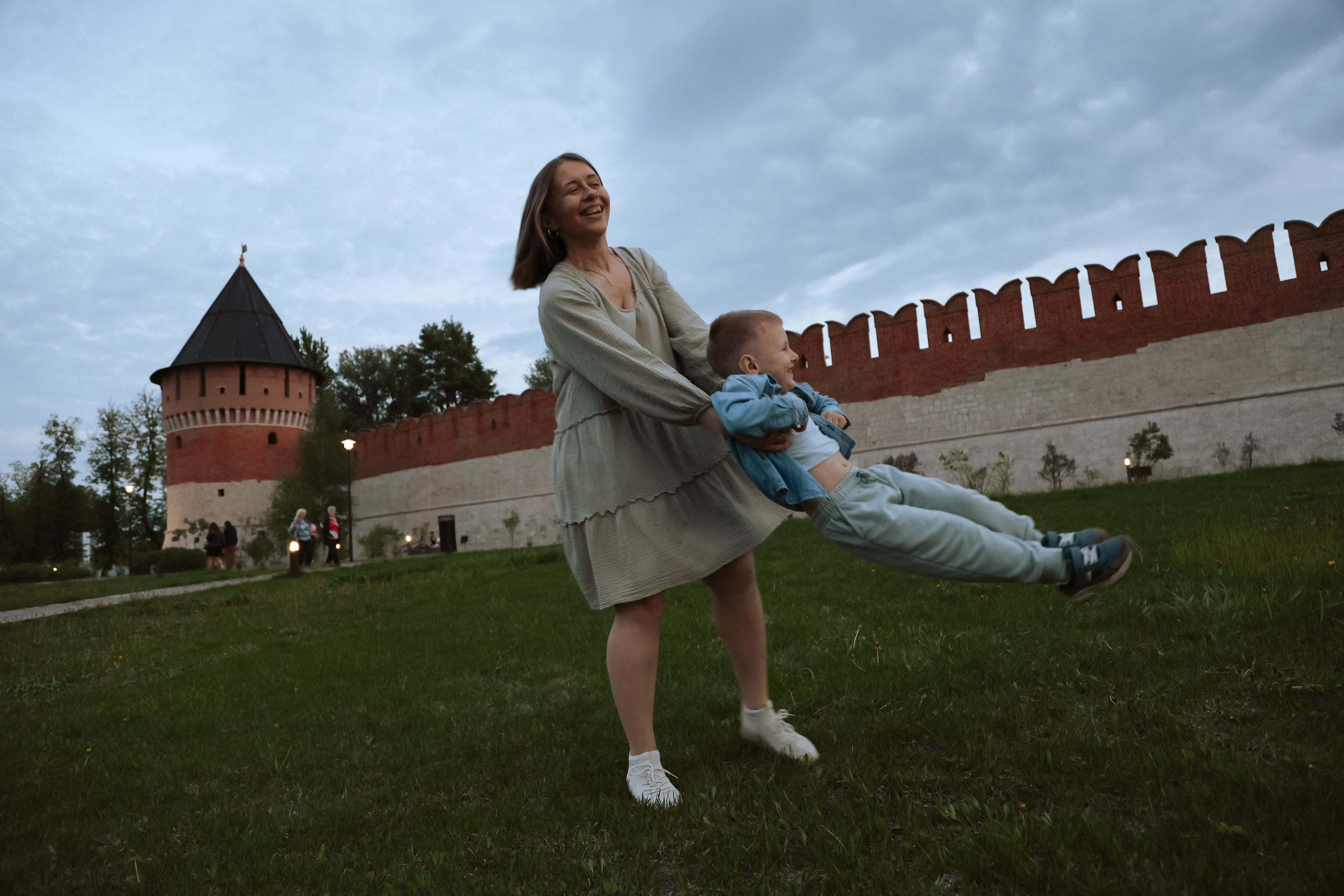 Семейная фотосессия в парке. Фотограф в Санкт-Петербурге Валерия Закатеева