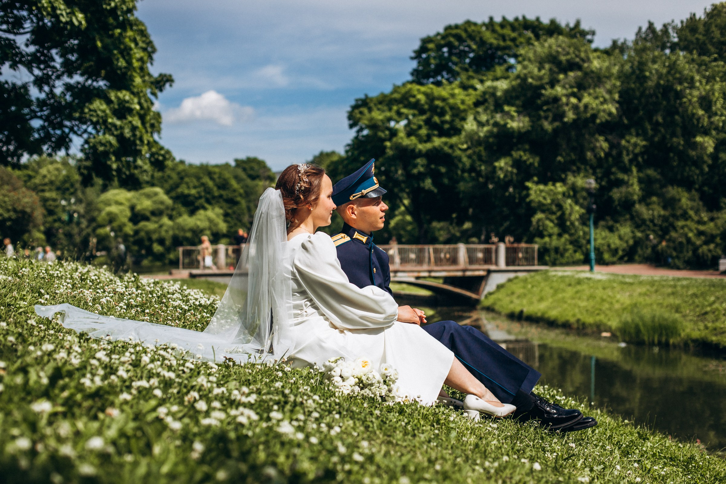 Илья и Ксюша в июне. Фотопрогулка в Петербурге. Индивидуальный и семейный фотограф в Санкт-Петербурге