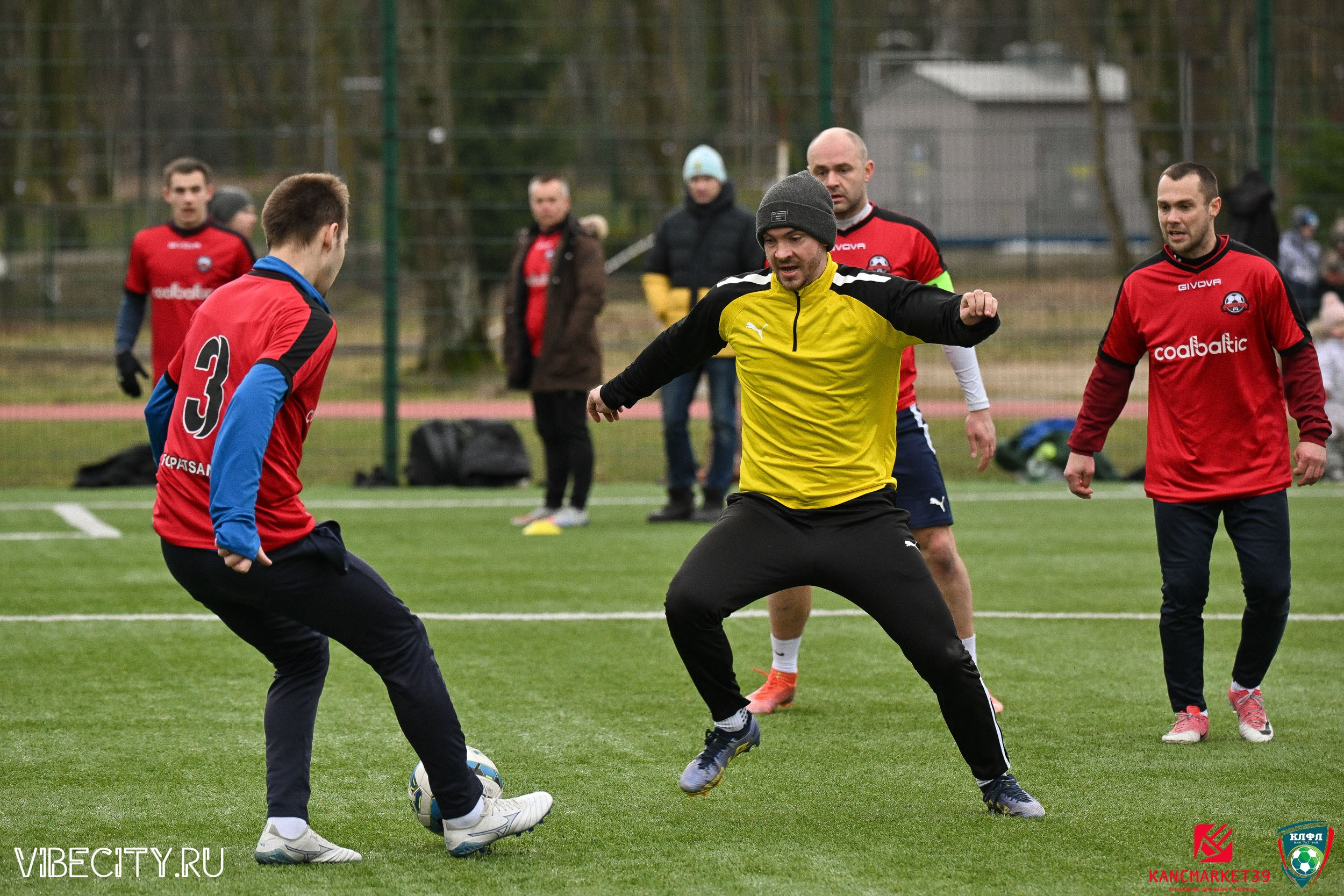 XX ЧЕМПИОНАТ КАЛИНИНГРАДСКОЙ ЛФЛ КАНЦМАРКЕТ39 сезона 2024–2025 гг. VIBECITY.RU Вайб Сити Ру Фоторепортажи Фотоотчеты Калининград