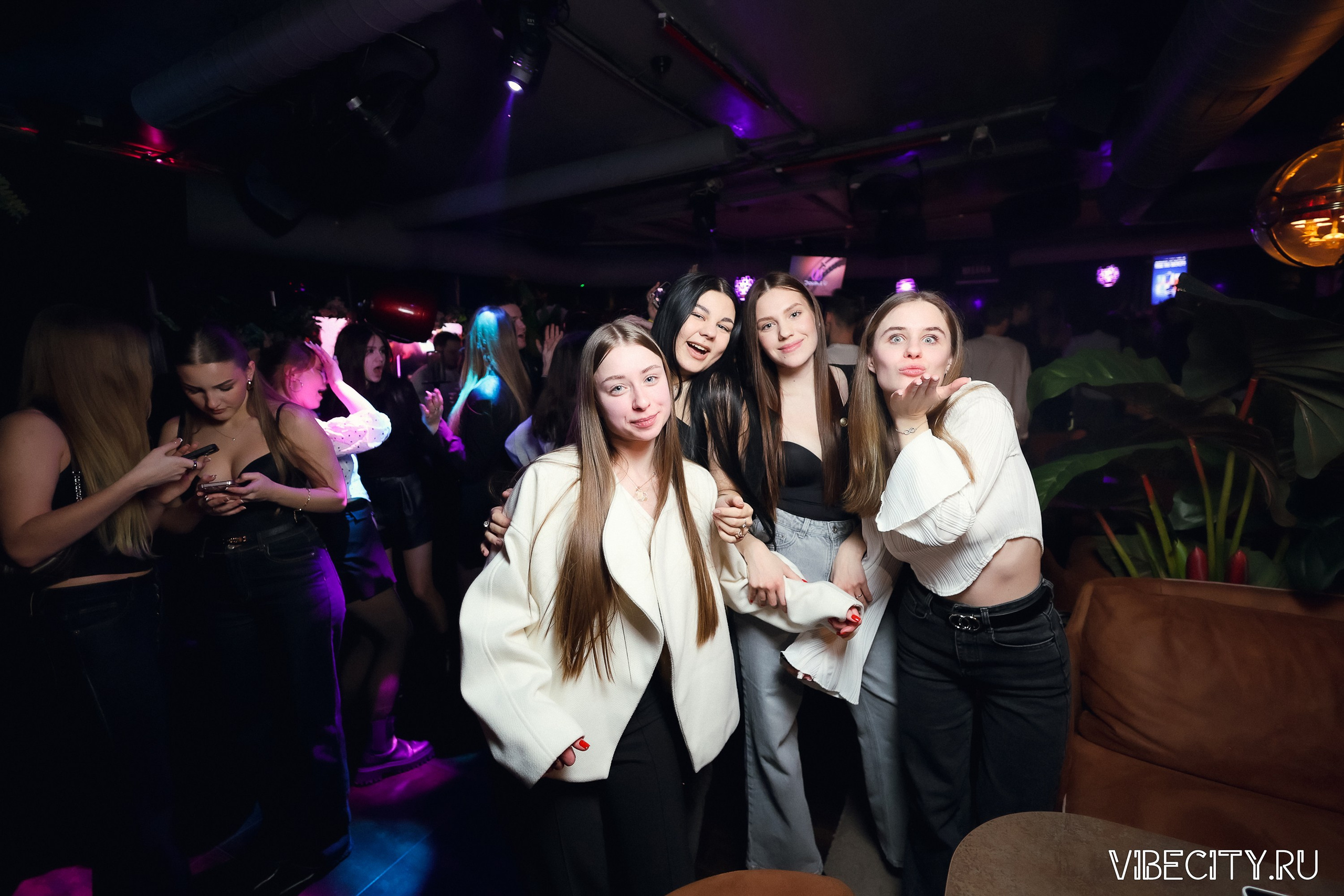 DOUBLE U. VIBECITY.RU Вайб Сити Ру Фоторепортажи Фотоотчеты Калининград