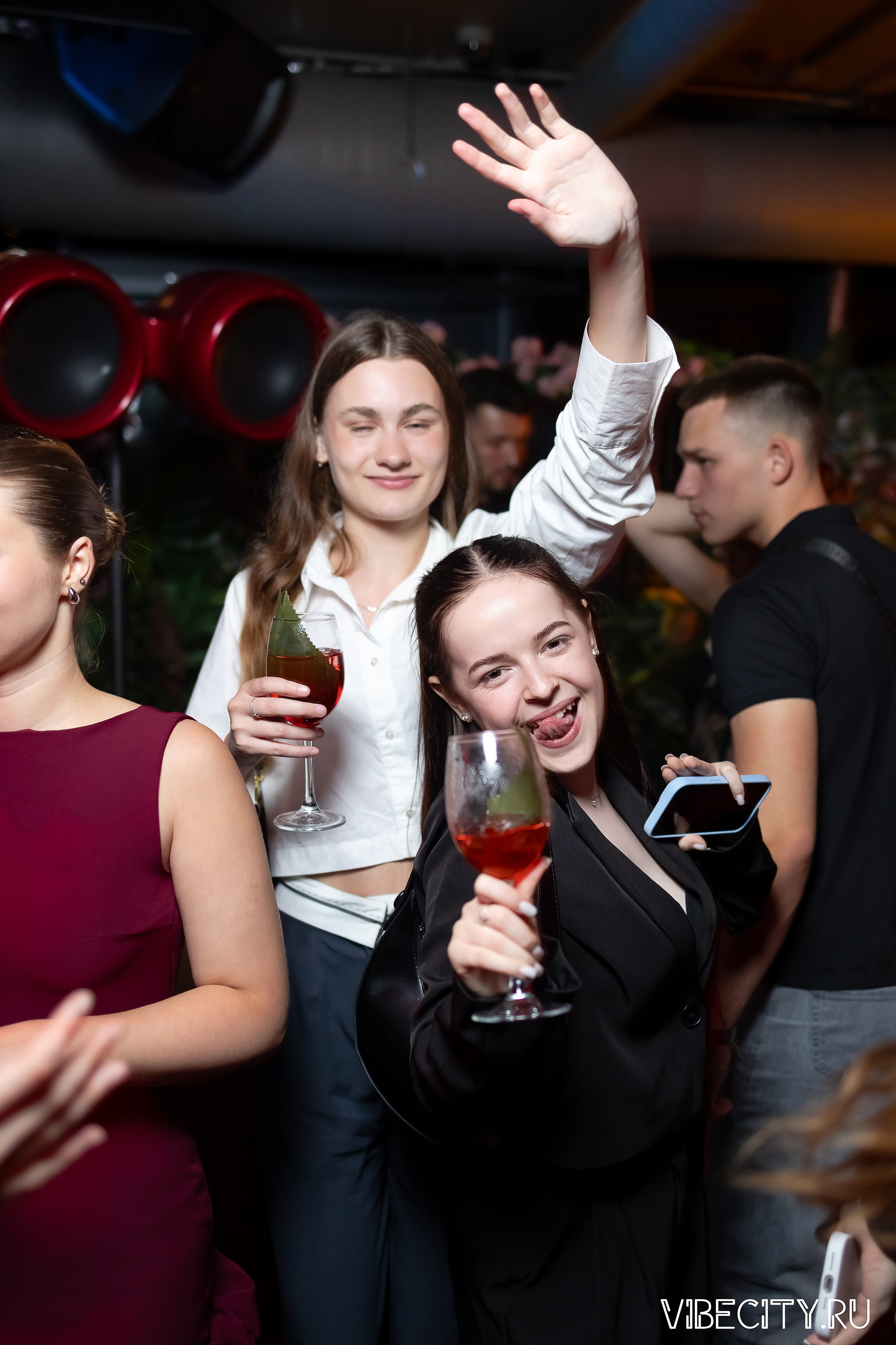 DOUBLE U. VIBECITY.RU Вайб Сити Ру Фоторепортажи Фотоотчеты Калининград