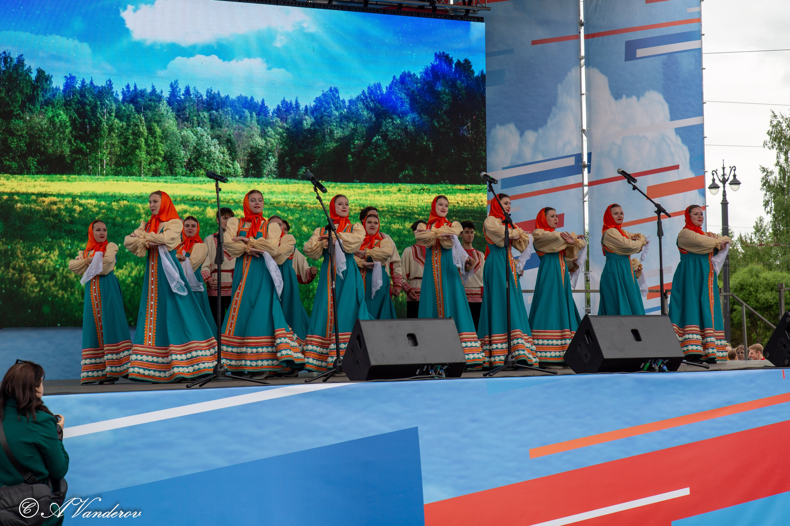 День России 12.06.2024. Фотограф Омск | Александр Вандеров