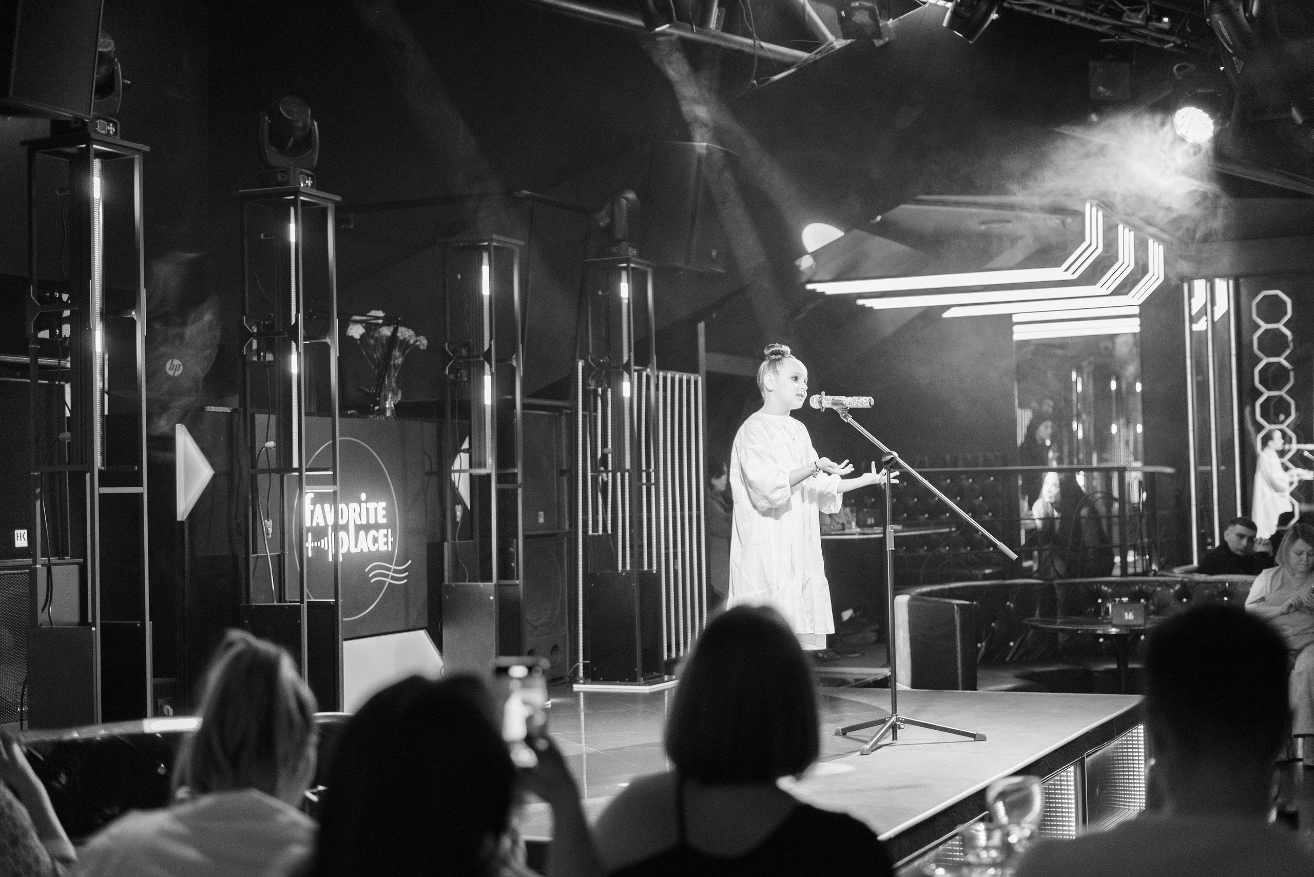 Конкурс в Favorite Place. Детский и семейный фотограф в Сургуте и Нефтеюганске Анна Старцева