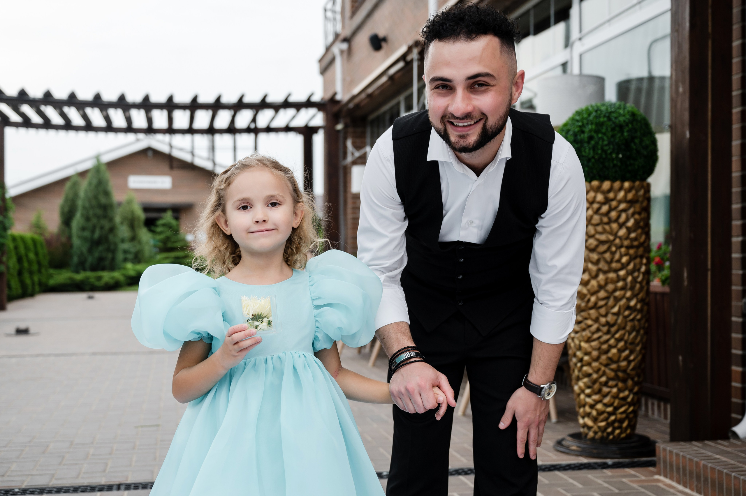 Ведущий Самсон Сахаров