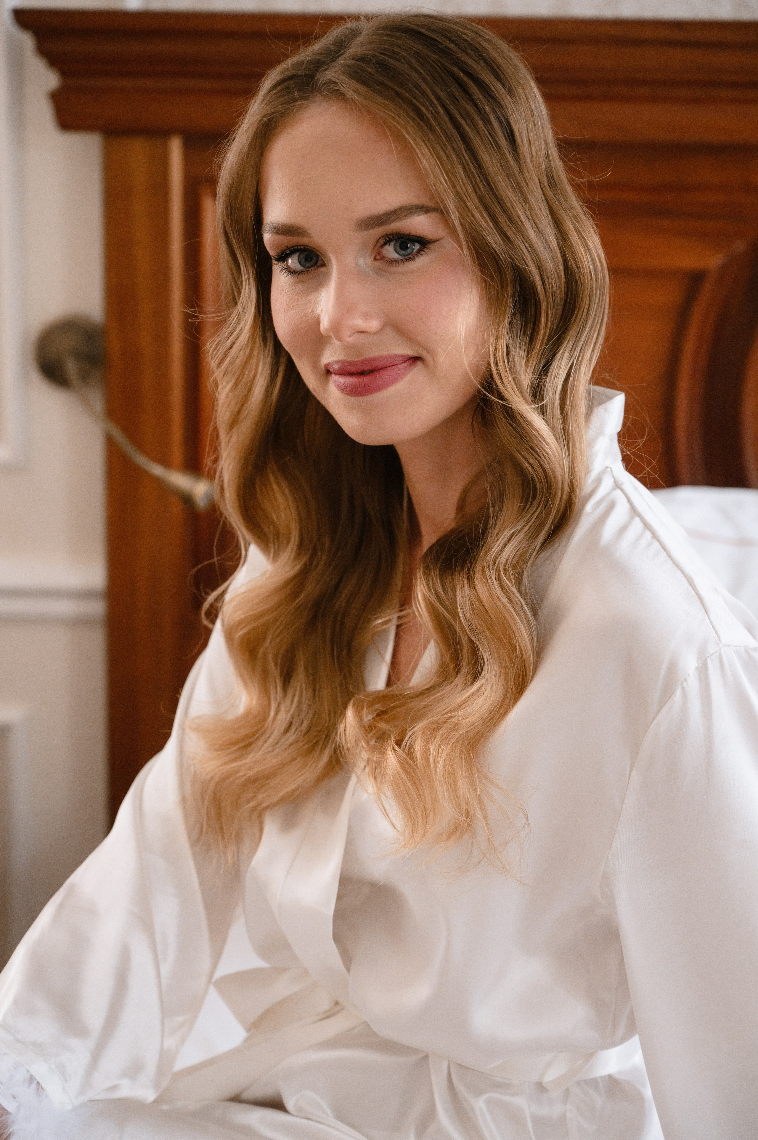 Свадьба. Профессиональный фотограф беременности в СПБ. Стильные фотосессии беременности в стиле минимализм и классическая фотография