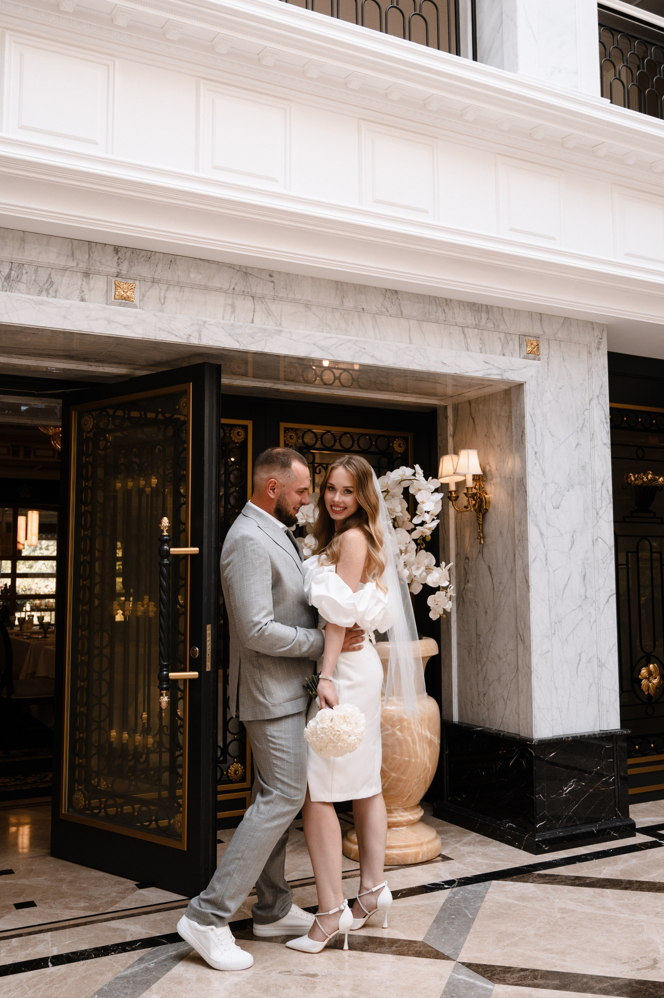 Свадьба. Профессиональный фотограф беременности в СПБ. Стильные фотосессии беременности в стиле минимализм и классическая фотография