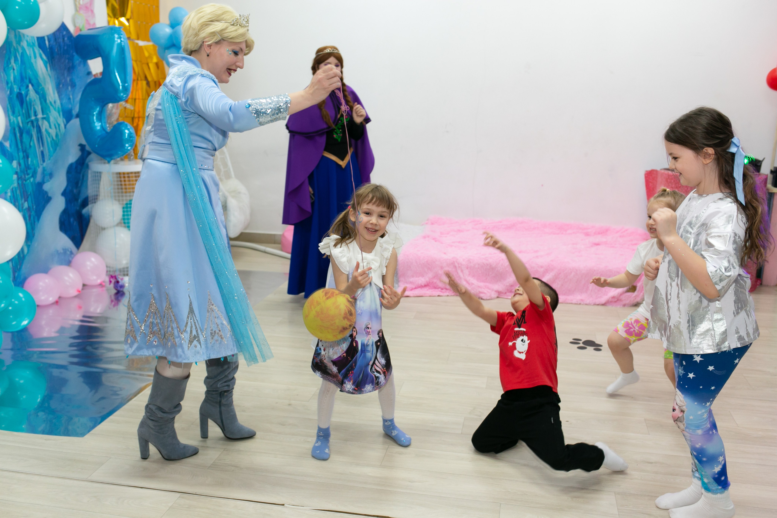 Праздники. Фотограф новорожденных и семейный фотограф НСО г. Бердск Марина Львова