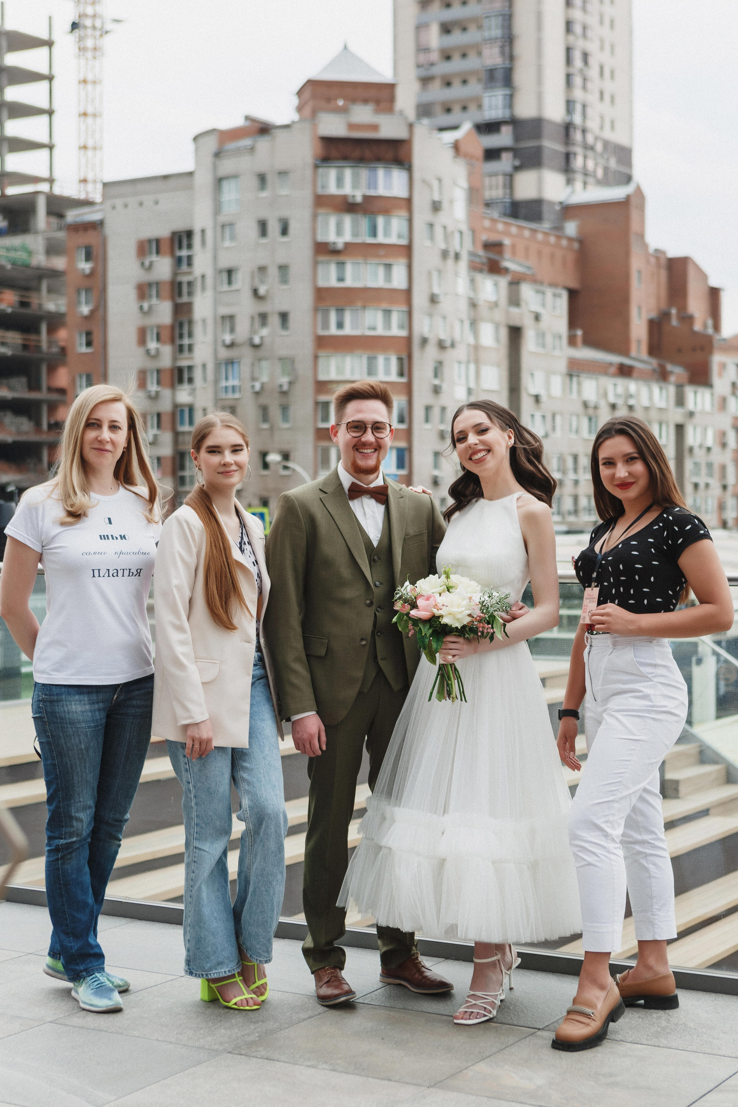 Моменты: Съёмка букета невесты в ТРЦ Большой, Ростов-на-Дону. Свадебный и семейный фотограф в Таганроге Бакарюк Антон