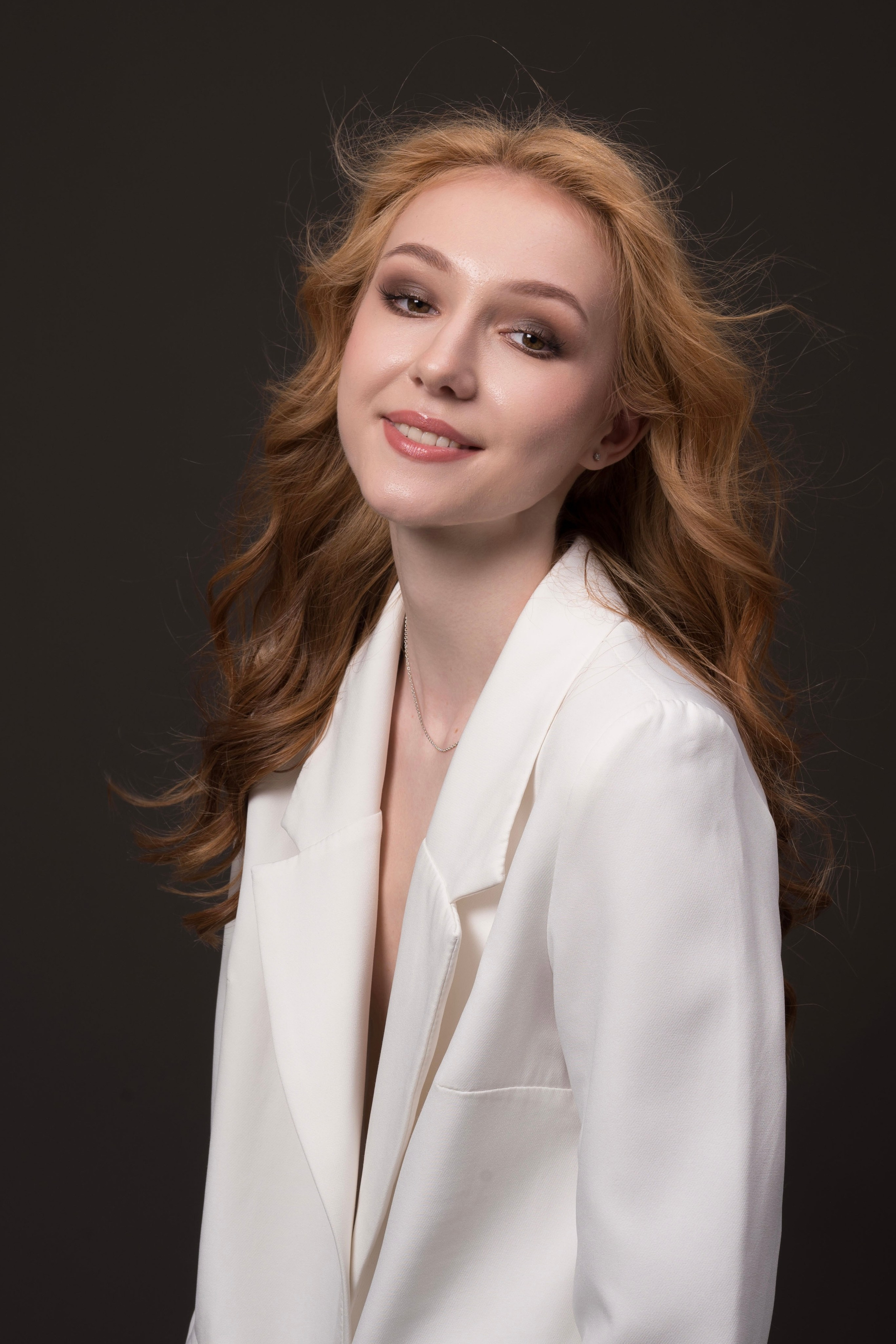 ЖЕНСКИЙ ПОРТРЕТ. Фотосессии в Москве и Калининграде