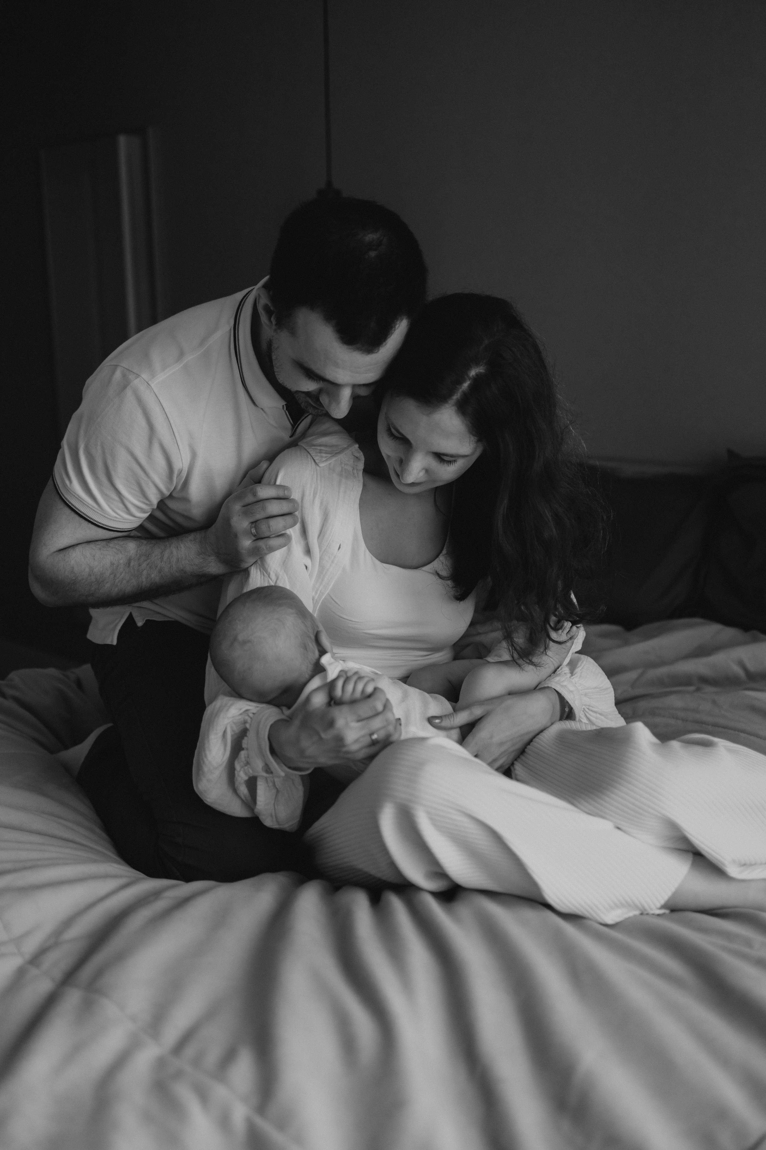 Наташа, Сережа и малыш Левушка. Семейный, домашний, ньюборн фотограф Москва Цветкова Елизавета