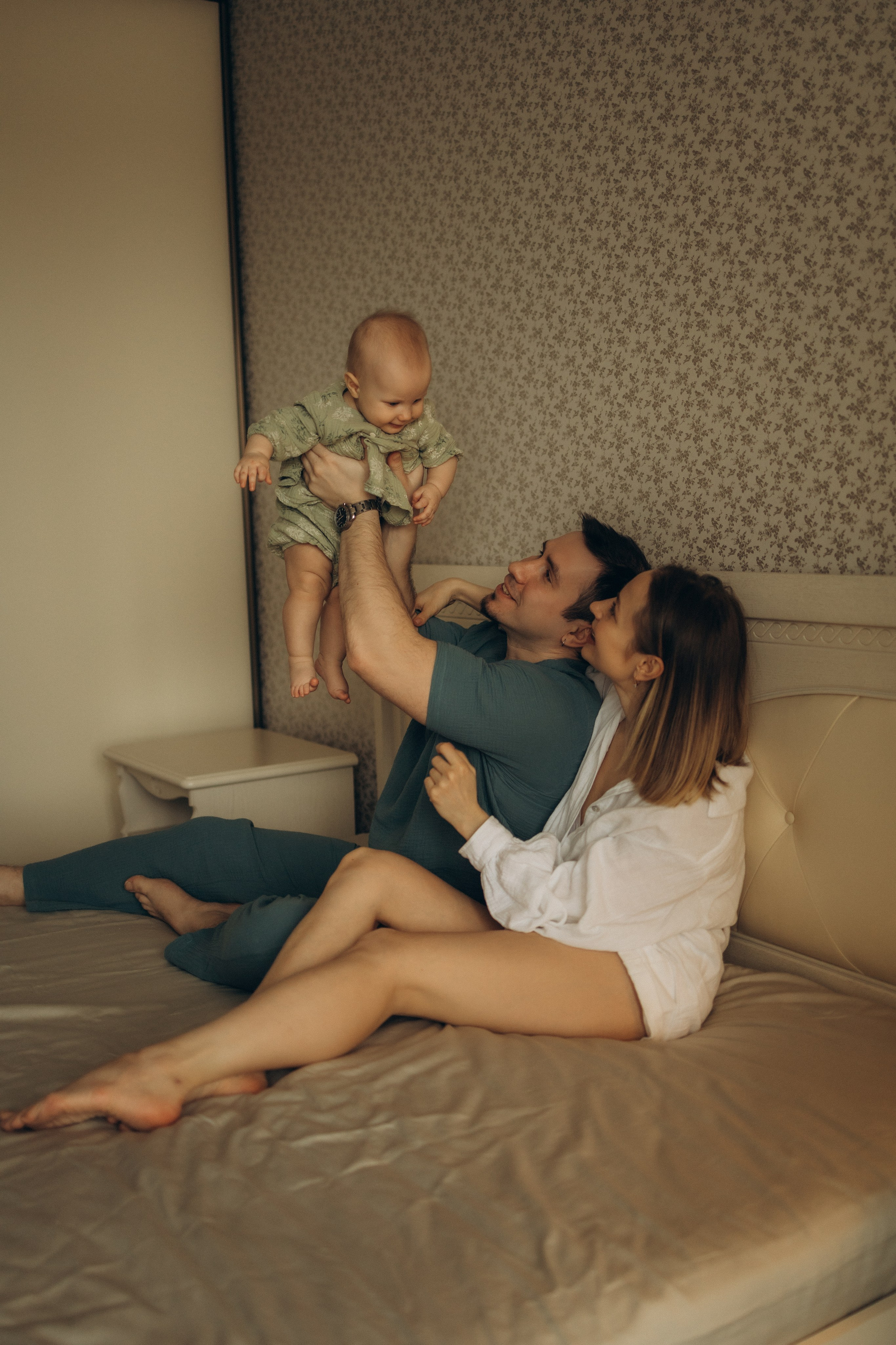 Полина, Максим и малышка Нина. Семейный, домашний, ньюборн фотограф Москва Цветкова Елизавета