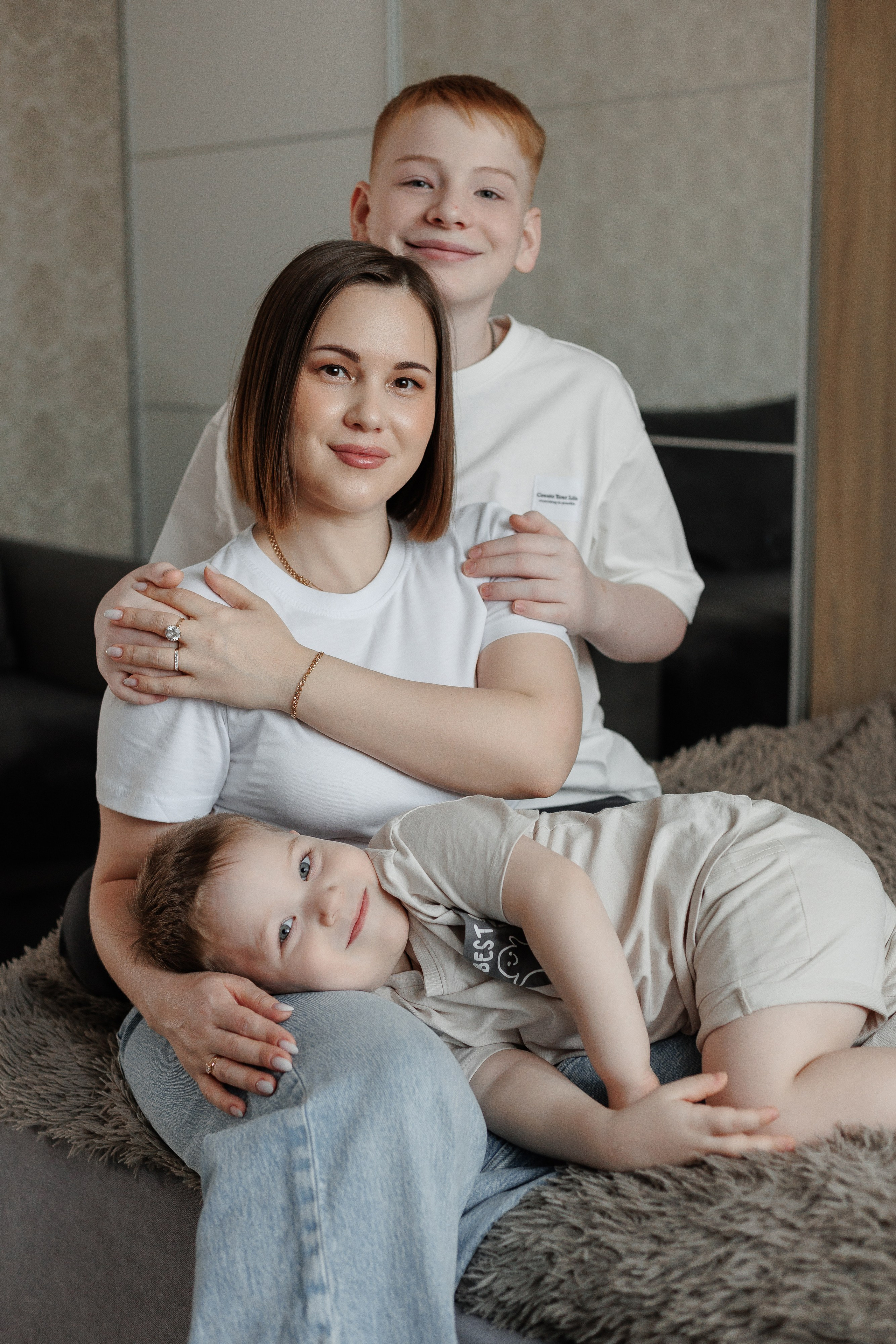 Ярослав, Анна, Даниил и Ярослав. Фотограф Татьяна Орлова