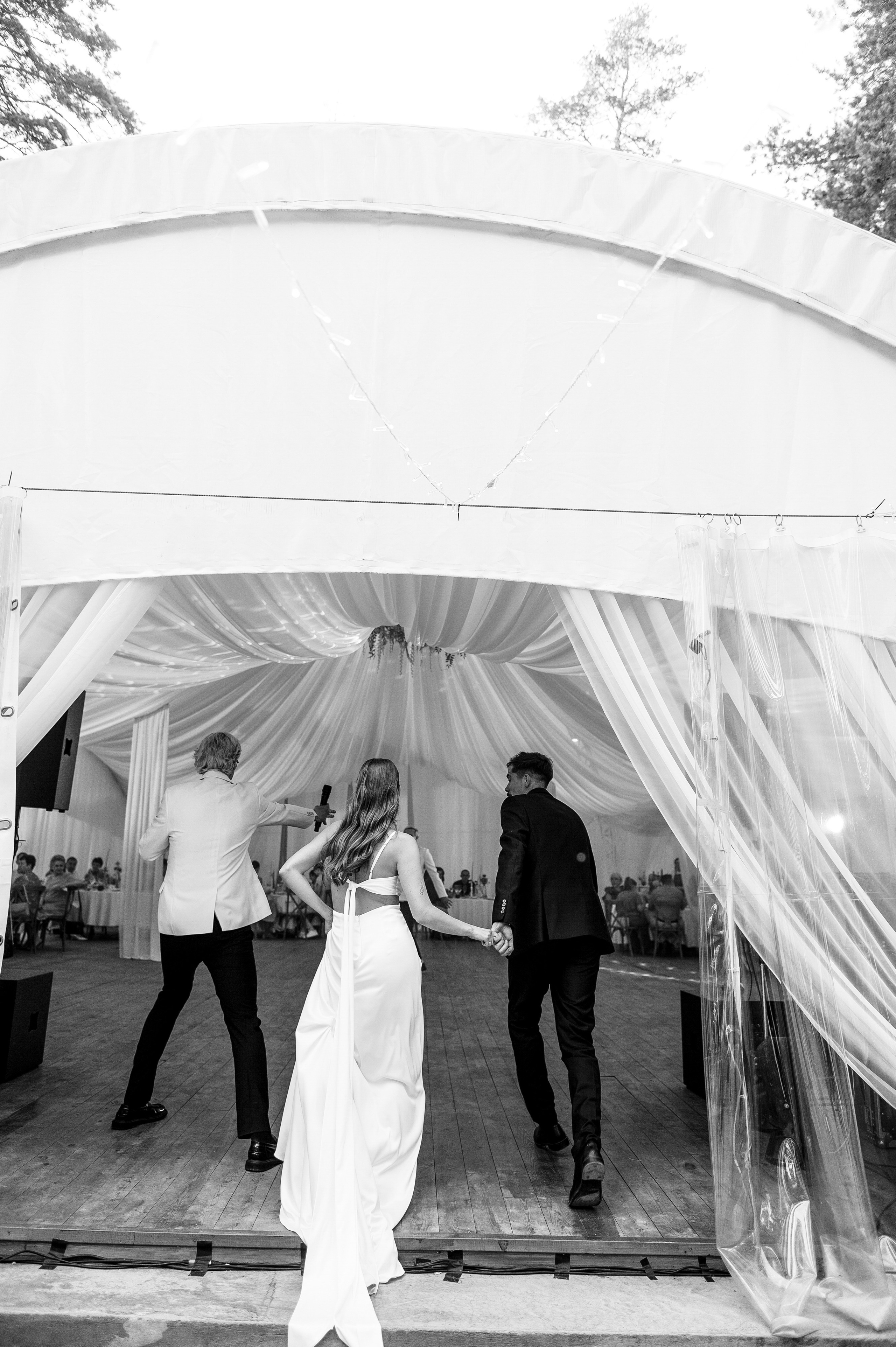 Вот такая заварушка. Свадебный фотограф Саша Базенко