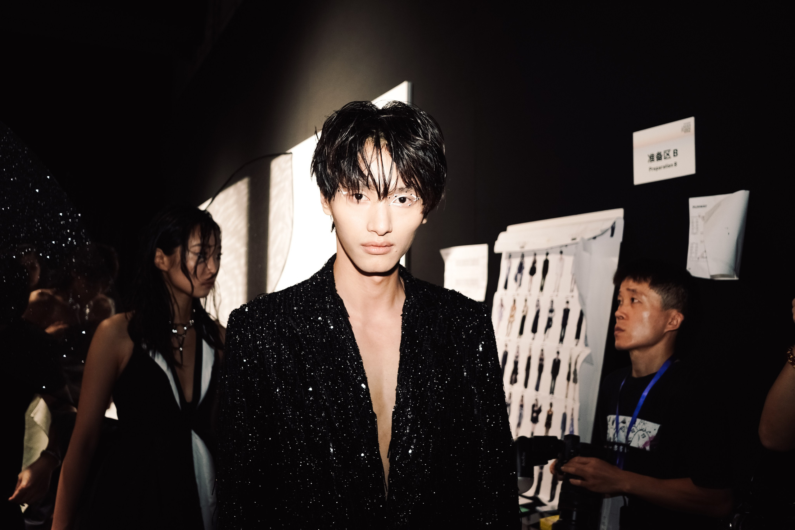 Бэкстейдж Croyez на Shanghai Fashion Week | Закулисье недели моды в Шанхае